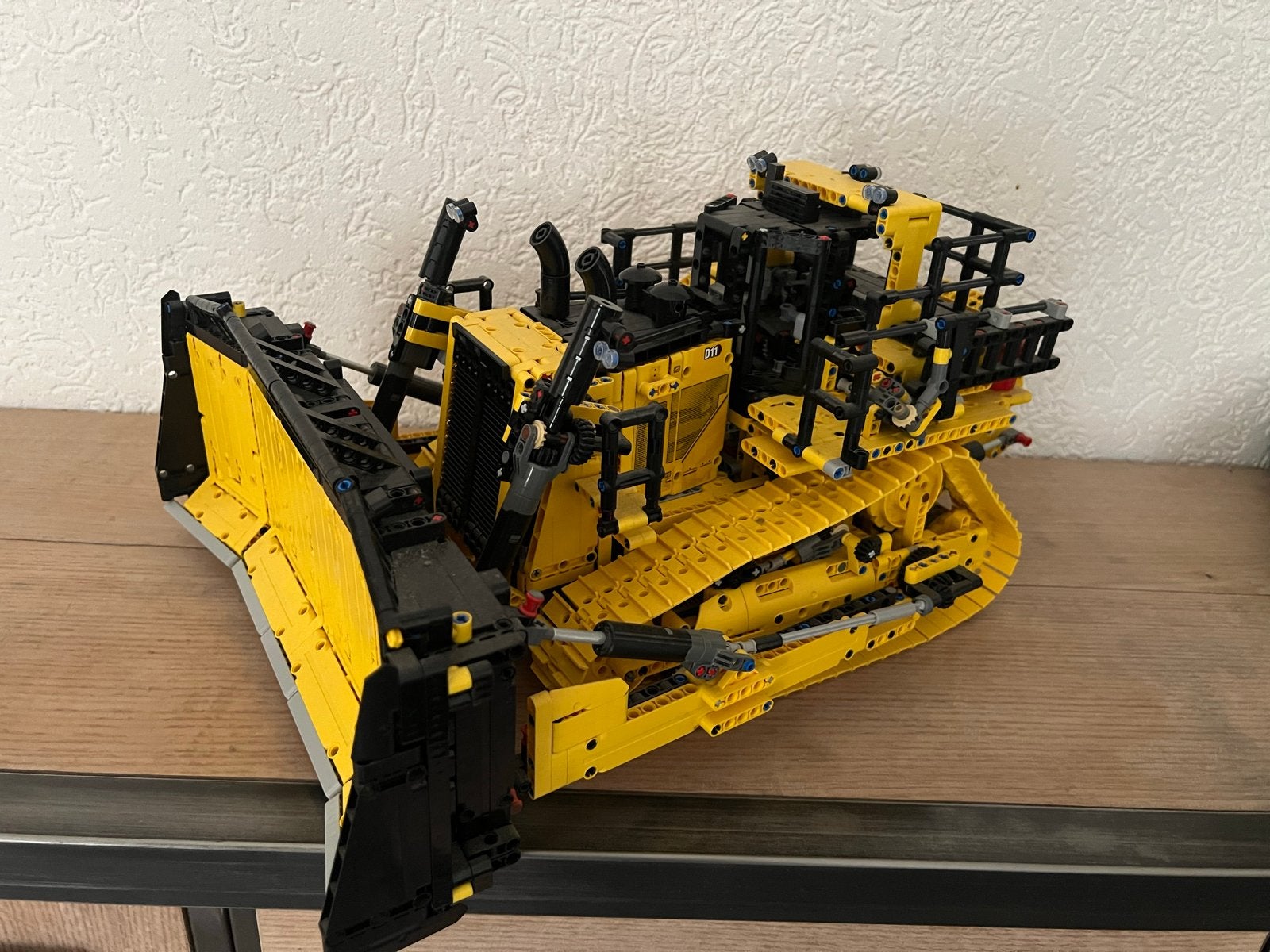 LEGO Technic 42131 Caterpillar D11 Dozer met doos en boekjes, Ophalen of Verzenden, Zo goed als nieuw