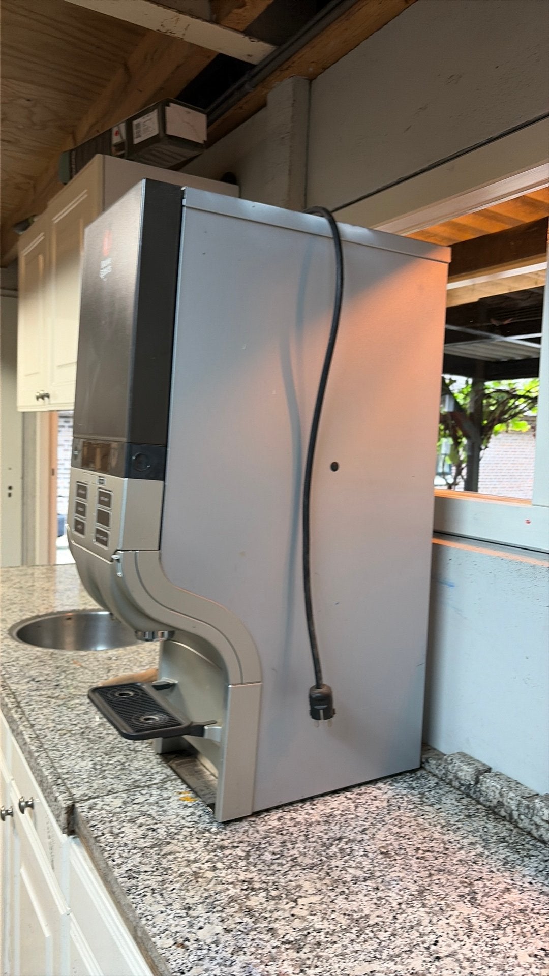 DE koffiemachine, Witgoed en Apparatuur, Koffiezetapparaten, Ophalen of Verzenden, Zo goed als nieuw, Koffiemachine