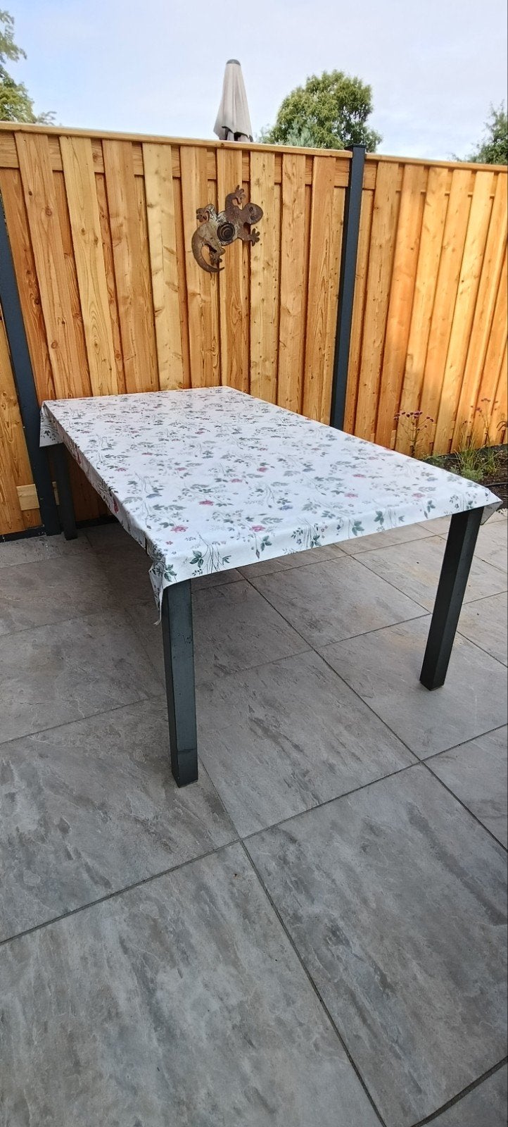 Tuintafel 100x185x75cm met stalen poten, Ophalen, Gebruikt, Rechthoekig, Metaal
