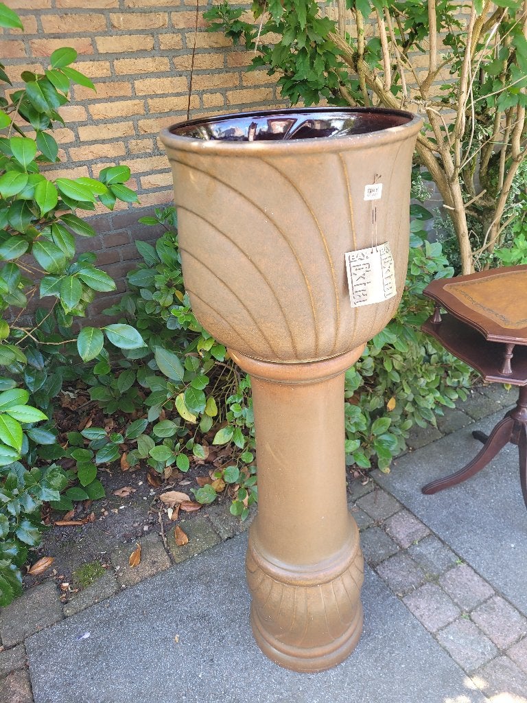 Vintage maar nooit gebruikte zuil met pot, Ophalen