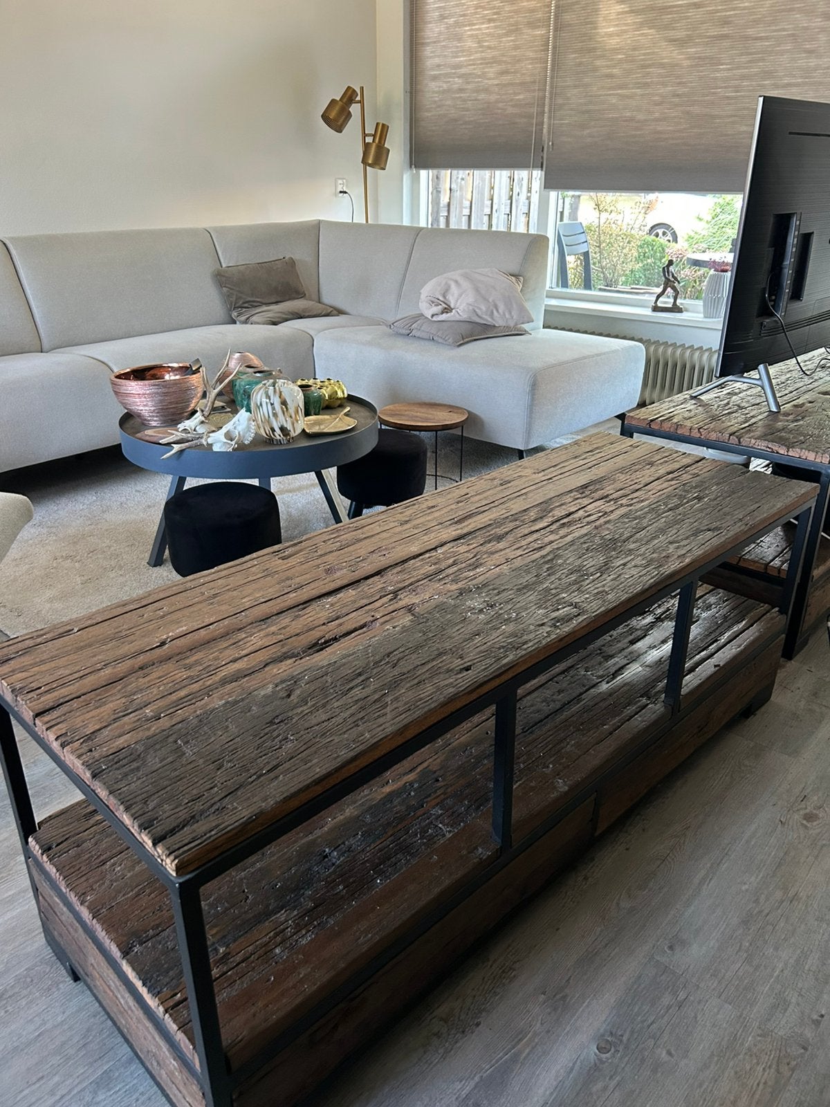 Te koop aangeboden koloniale tv kast (en), Ophalen, Gebruikt, 100 tot 150 cm, Koloniaal