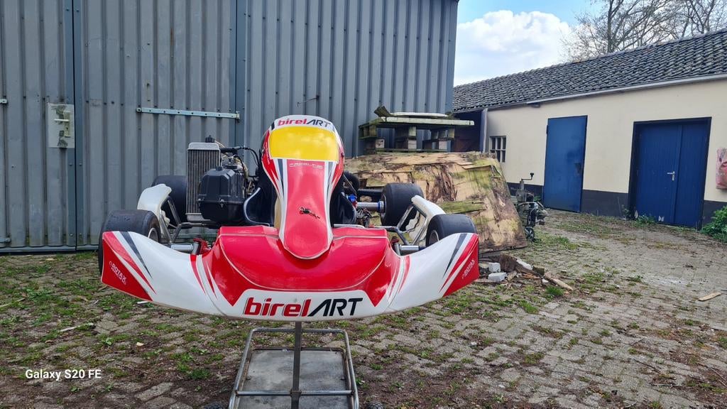 Te koop birel  met rotax max senior, Ophalen, Kart
