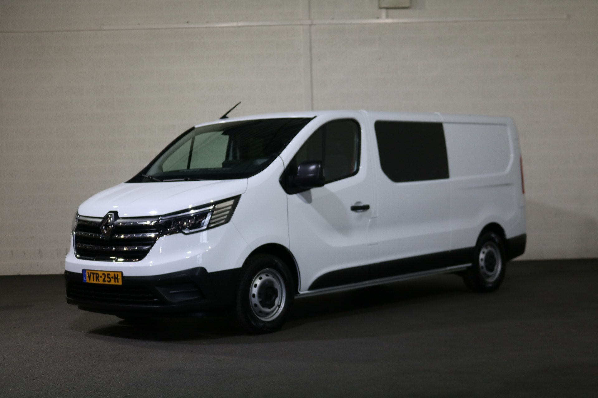 Renault Trafic 2.0 Blue dCi 150pk L2 H1 Advance DC, Auto's, Voorwielaandrijving, Gebruikt, Euro 6, 4 cilinders