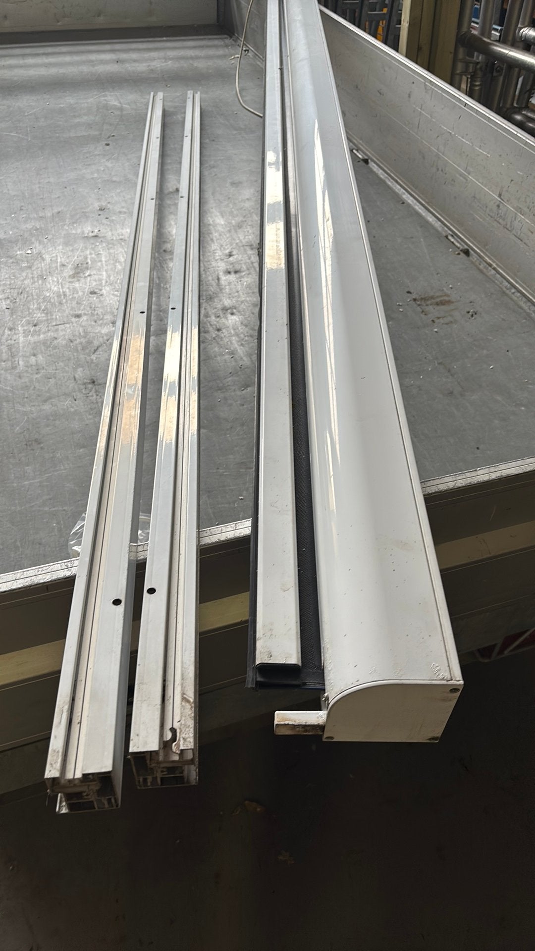Screen met rits, Ophalen, Gebruikt, 200 cm of meer, Wit