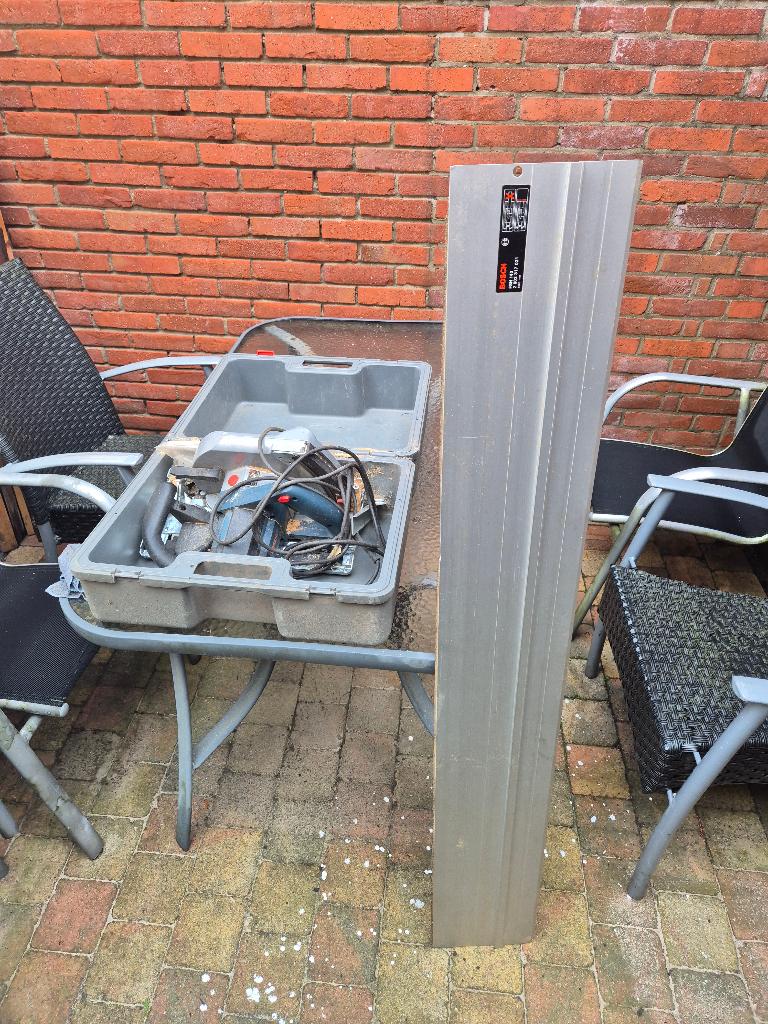 Bosch Cirkelzaak + zaaglat, Ophalen, Gebruikt