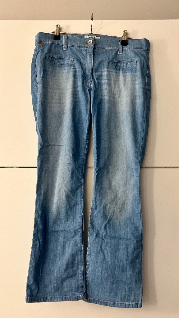Brax lichtblauwe jeansbroek, Blauw, Maat 42/44 (L), Zo goed als nieuw, Lang