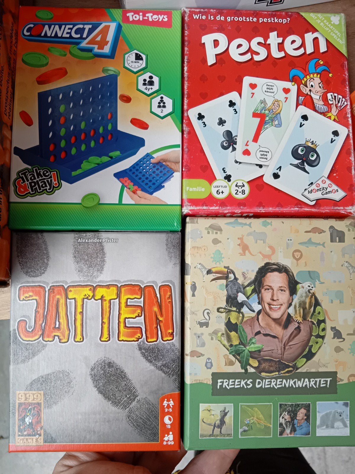 Pesten, Kwartet, Jatten, 4 op een rij,, Hobby en Vrije tijd, Een of twee spelers, Ophalen, Zo goed als nieuw, Reisspel