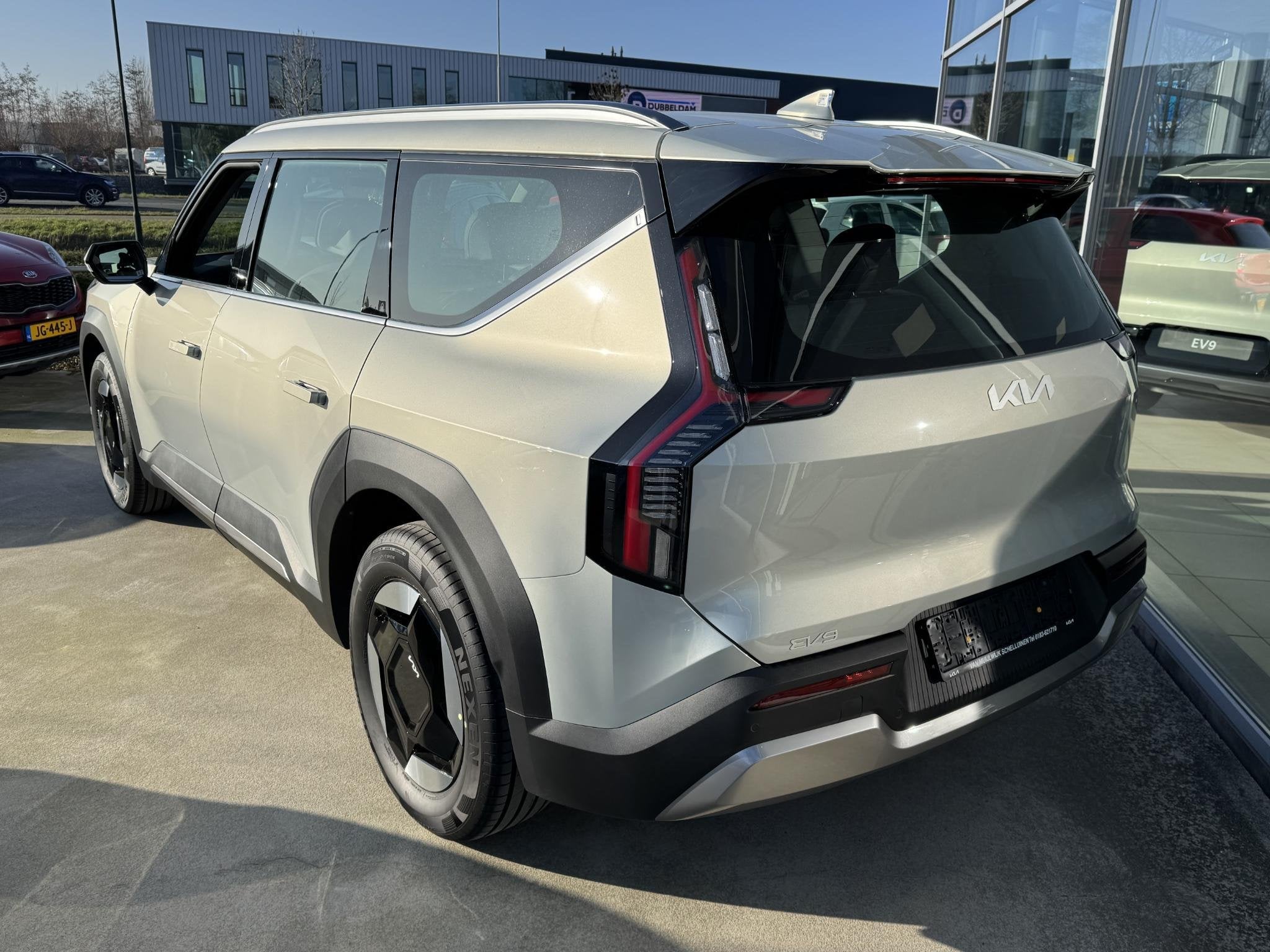Kia EV9 First Edition 76.1 kWh Nu €2.000,- voordeel | Tijd, Auto's, EV9, 7 stoelen, 218 pk, Nieuw