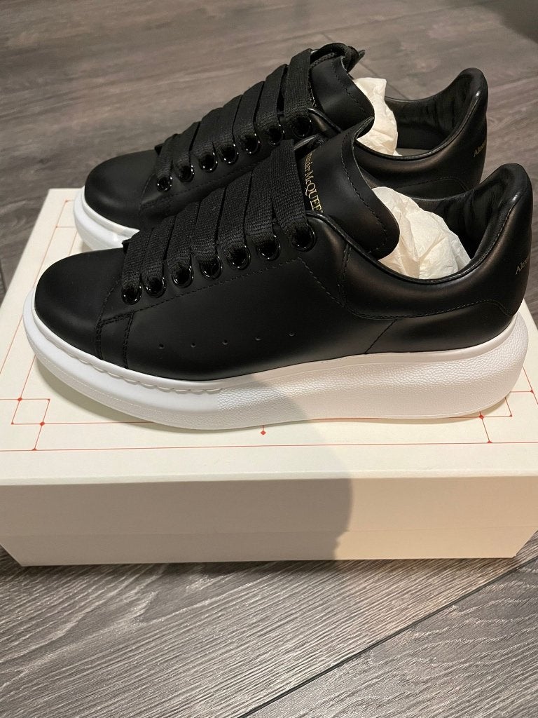 Alexander McQueen Sneakers, Zwart, Ophalen of Verzenden, Alexander McQueen, Sneakers of Gympen
