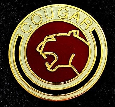 Mercury Cougar pin- emaille, Verzamelen, Verzenden, Nieuw, Transport, Speldje of Pin