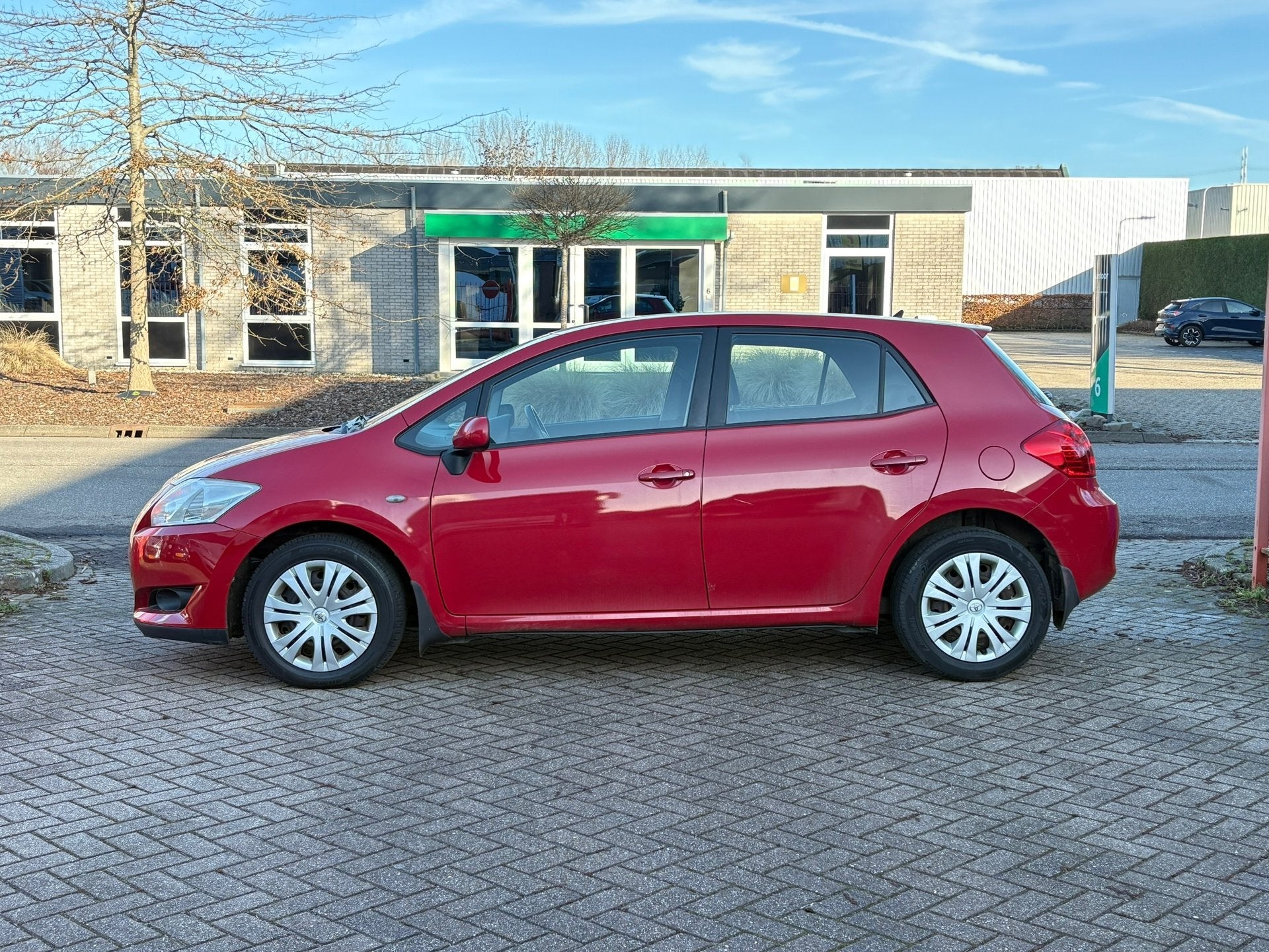 Toyota Auris 1.6-16V Sol, Voorwielaandrijving, 450 kg, Gebruikt, 4 cilinders