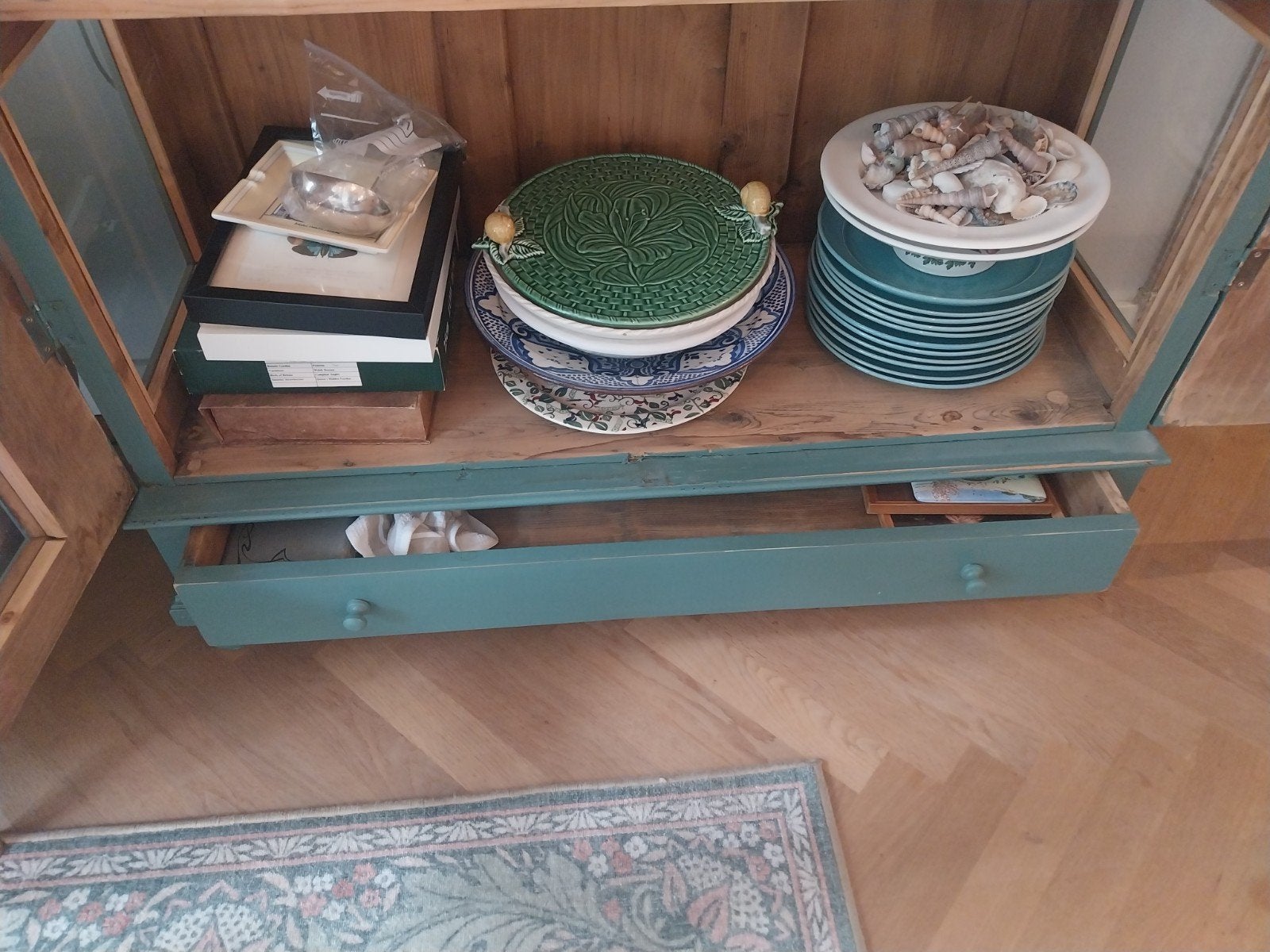Foto 7 van Servieskast in landelijke stijl