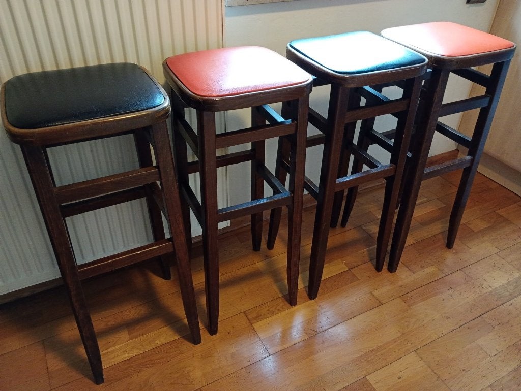 Mooie vintage barkrukken – set van 4, Huis en Inrichting, Ophalen, Gebruikt, 60 tot 90 cm, 4 krukken