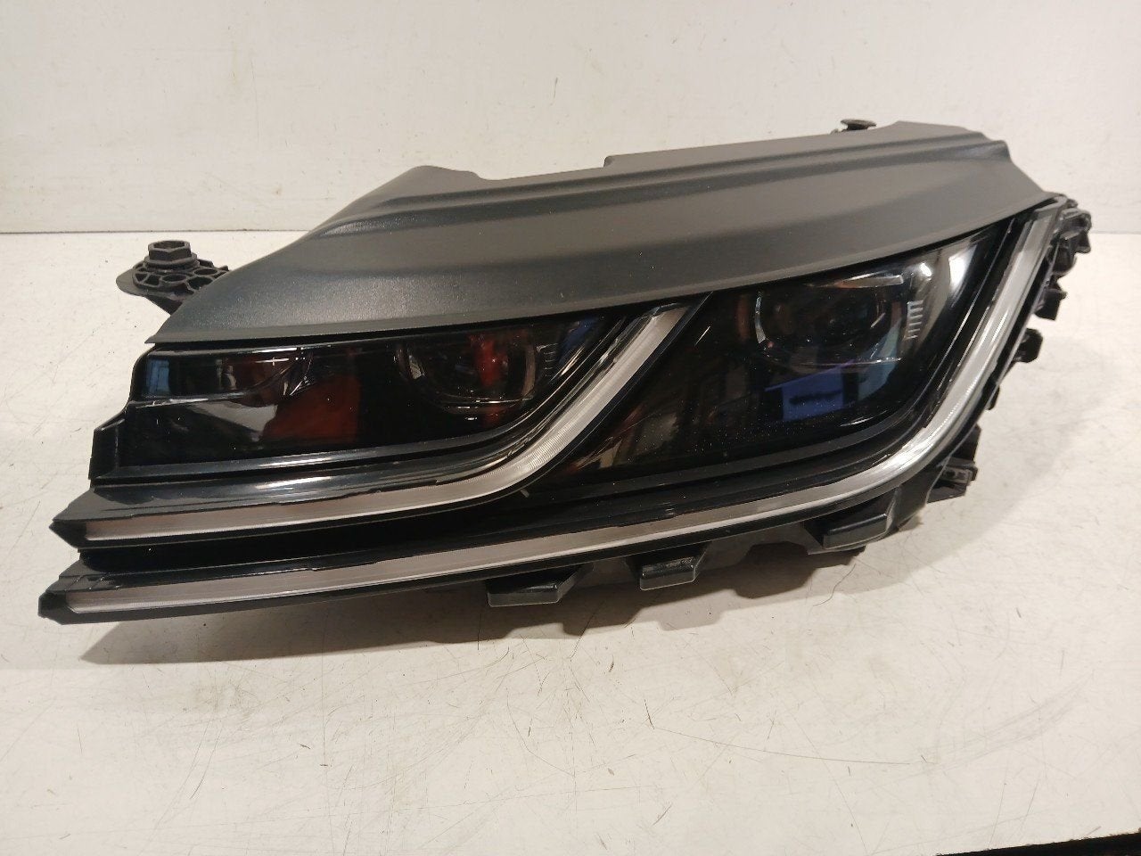 Koplamp links Volkswagen Arteon, Onderdelen@venauto.nl, Van der Ven Autorecycling B.V., Gebruikt, Ettenseweg 76, 4706 PB Roosendaal, The Netherlands