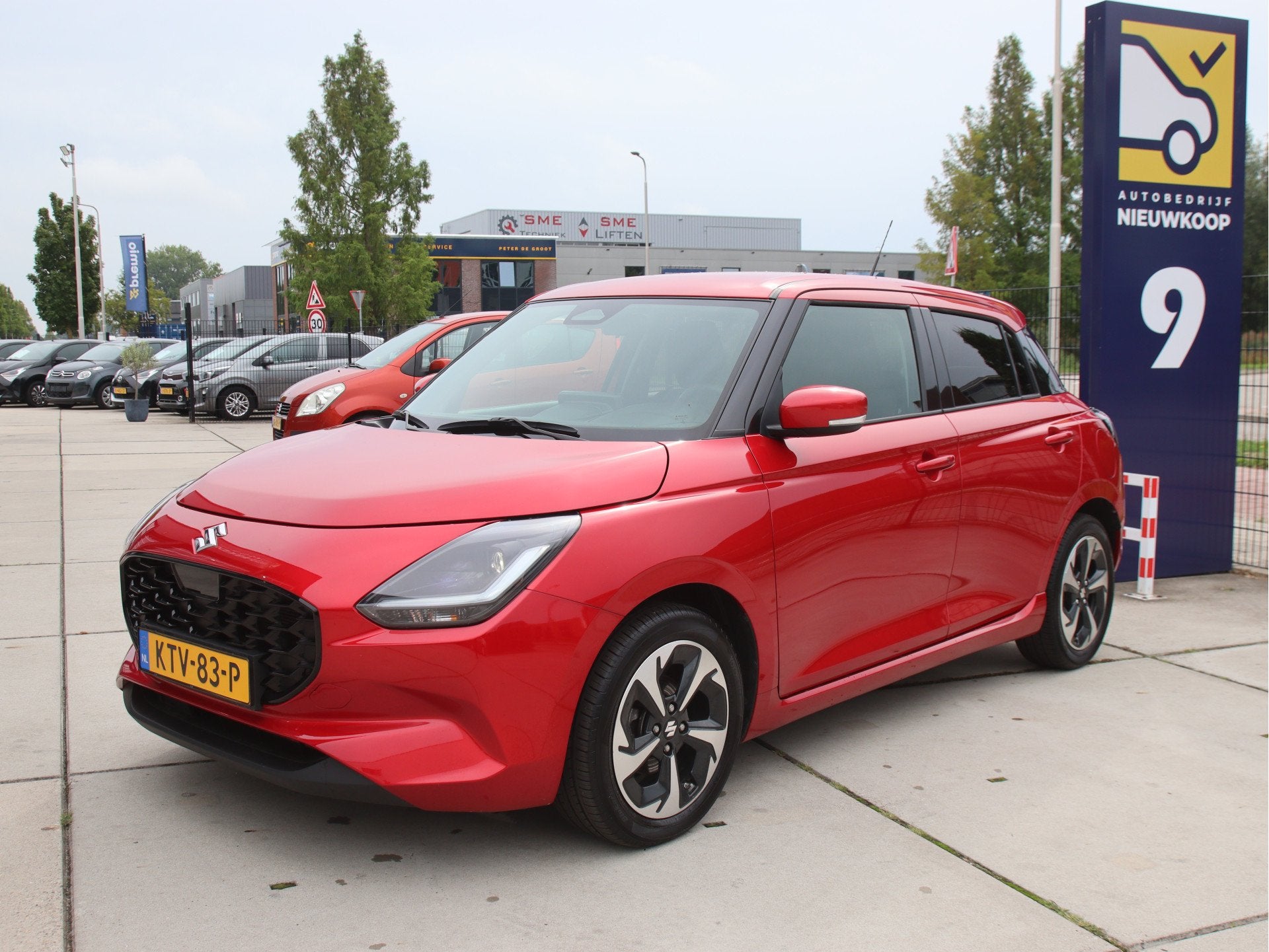 Suzuki Swift 1.2 Style Smart Hybrid Hybride Camera-Carplay,, Auto's, Suzuki, 83 pk, Stof, Gebruikt, 400 kg