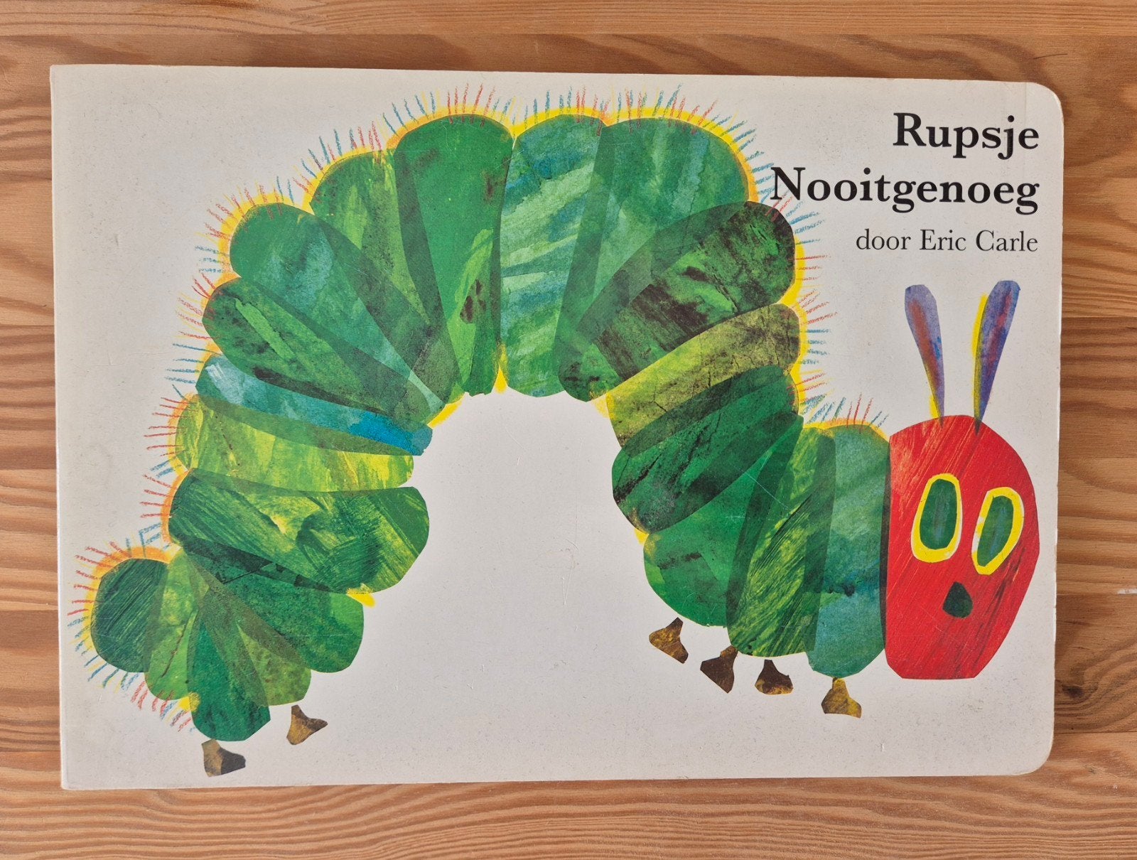 Rupsje Nooitgenoeg - Eric Carle (Zo goed als nieuw), Gelezen, Fictie algemeen, Jongen of Meisje, Ophalen of Verzenden