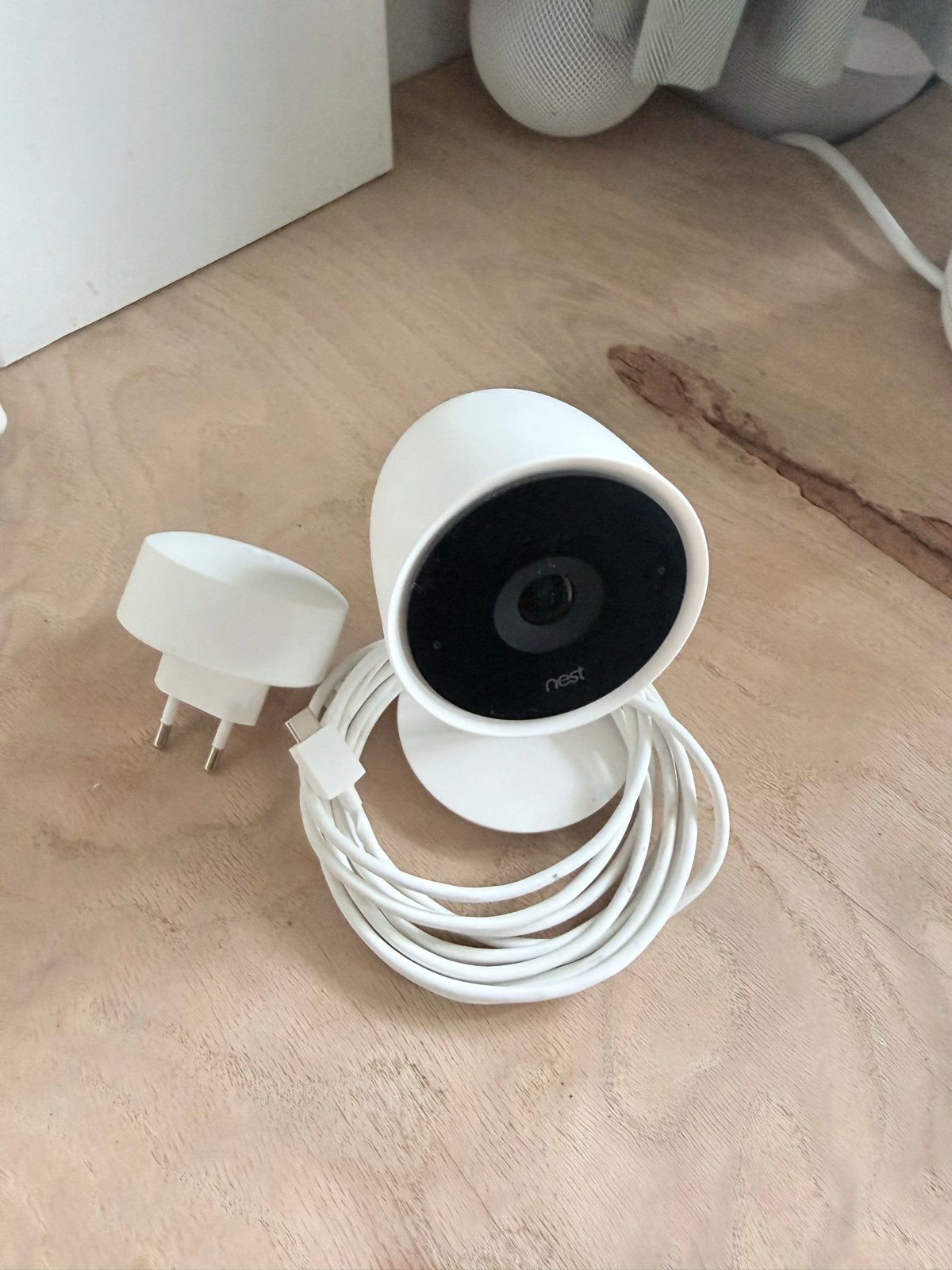 Google Nest IQ Indoor Bedrade Camera 4K Superzoom, Verzenden, Gebruikt, Binnencamera