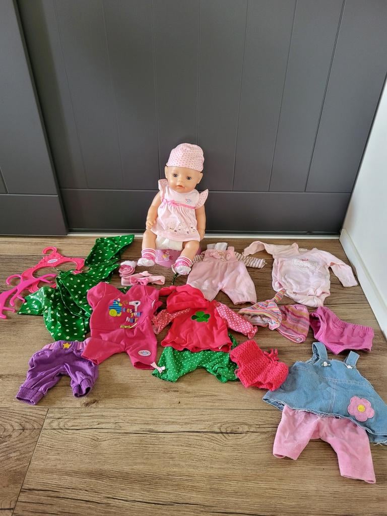 Baby Born pakket meisje, Kinderen en Baby's, Speelgoed | Poppen, Ophalen of Verzenden, Gebruikt, Babypop