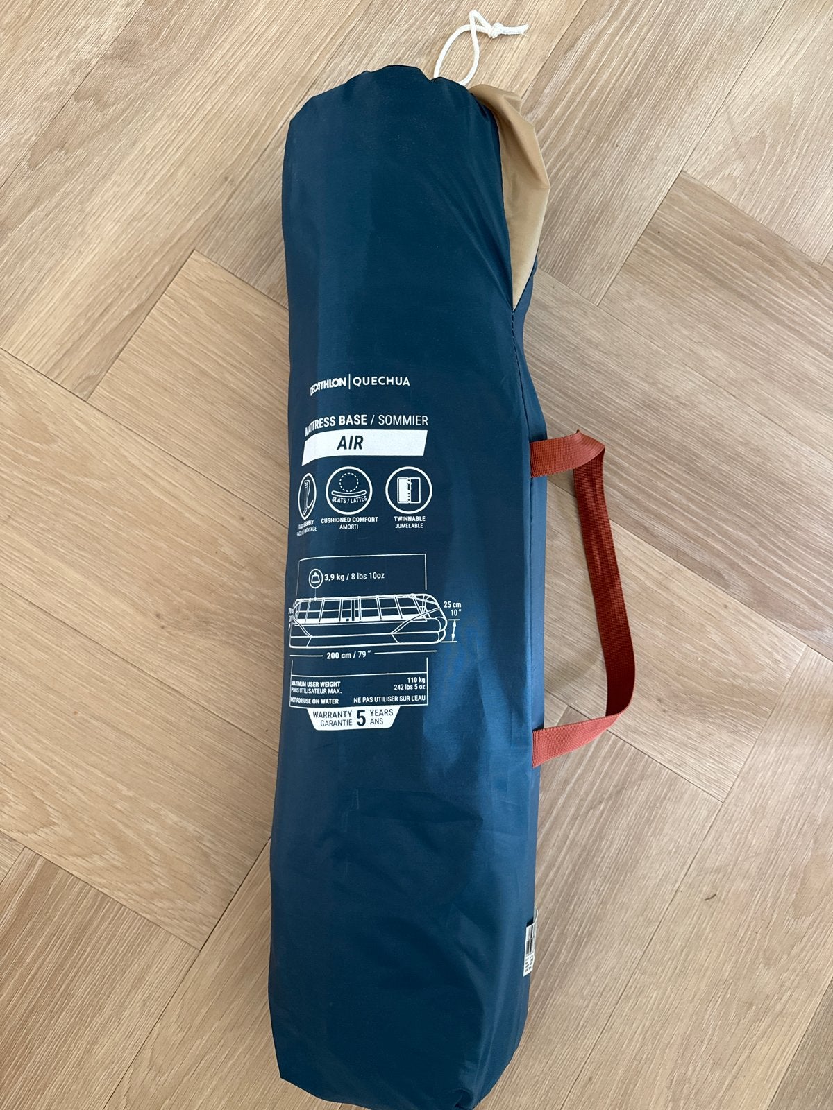 Decathlon air bed base  200x70cm - Zo goed als nieuw, Caravans en Kamperen, Luchtbedden, Verzenden, Zo goed als nieuw, 1-persoons