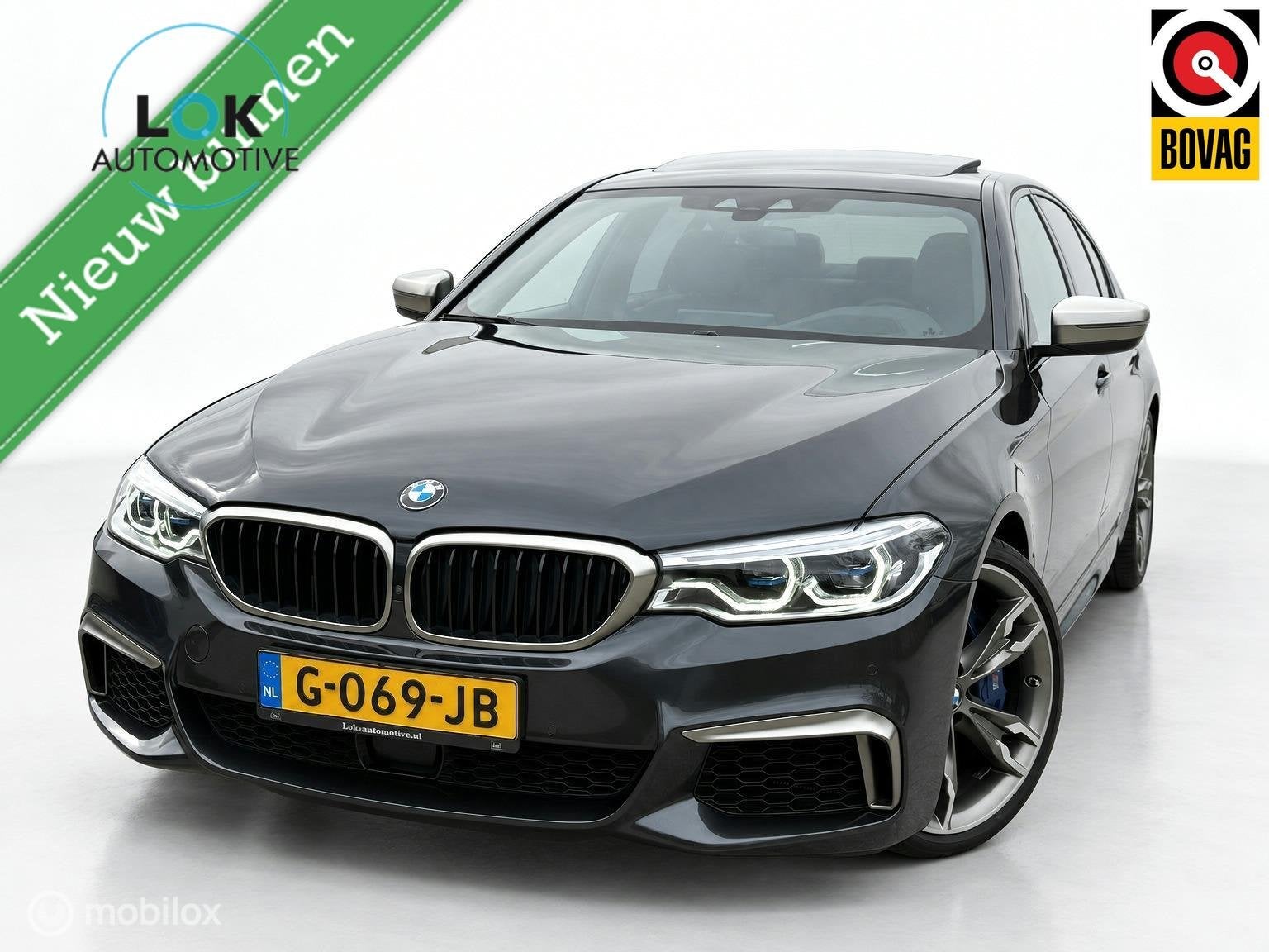 BMW 5-serie M550i xDrive High Executive B&W|360CAM|MEMORY|DA, Auto's, Gebruikt, 2000 kg, Bedrijf, 530 pk
