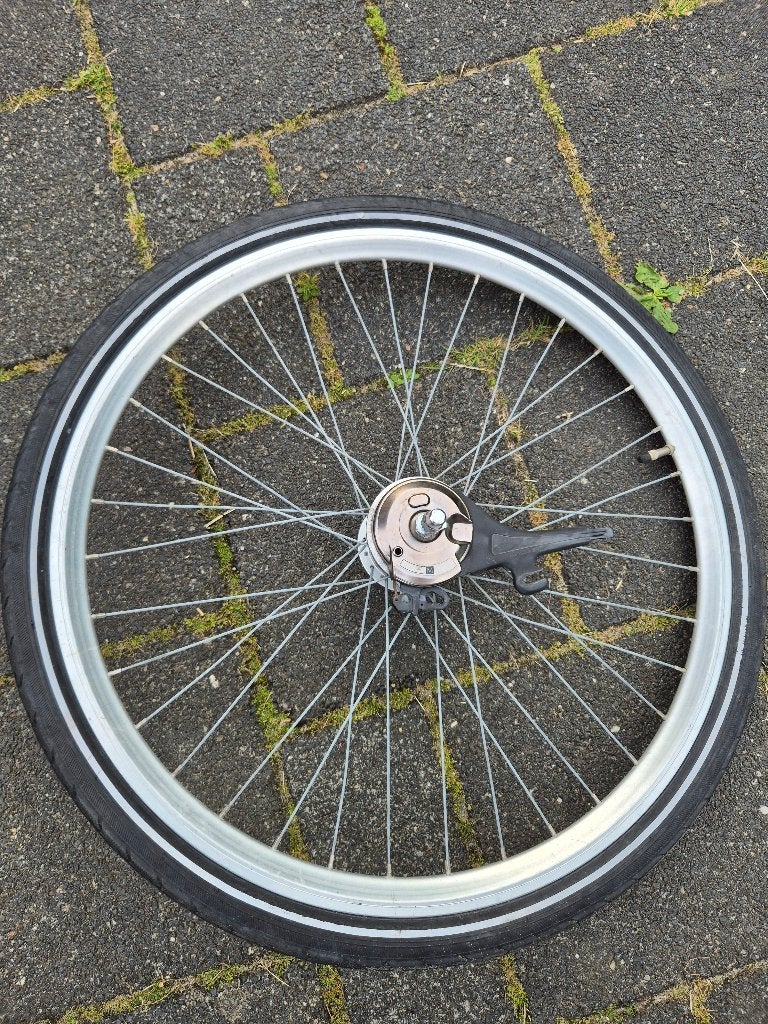 Voorwiel 26 inch met naafdynamo en rollerbrake, Ophalen of Verzenden, Elektrische fiets, Wiel, Aluminium
