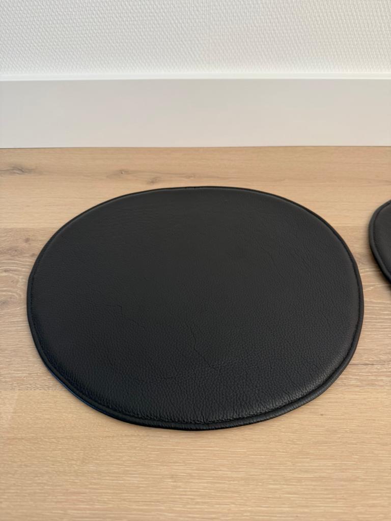 2 seatpads zitkussens Vitra Eames DSR DSW DSX Bent Hansen, Ophalen, Zo goed als nieuw