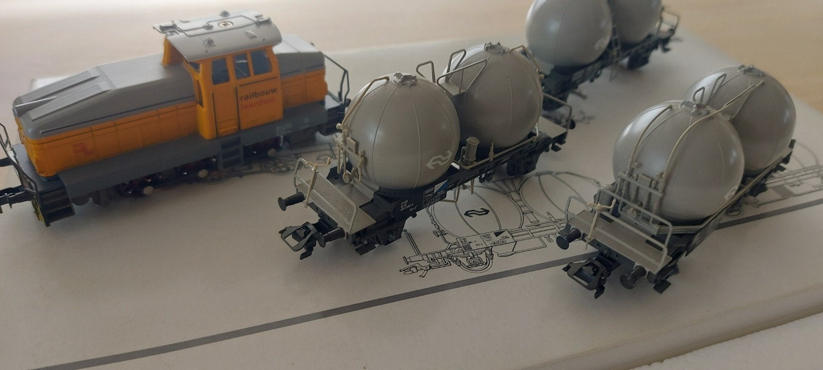4 delige Märklin NS cementbollenwagenset artnr 28452 in ovp, Hobby en Vrije tijd, Wisselstroom, Wagon, Ophalen of Verzenden, Märklin
