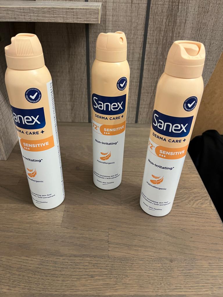 Sanex Derma Care+ Sensitive Deodorant (3 stuks), Sieraden, Tassen en Uiterlijk, Uiterlijk | Lichaamsverzorging, Ophalen of Verzenden