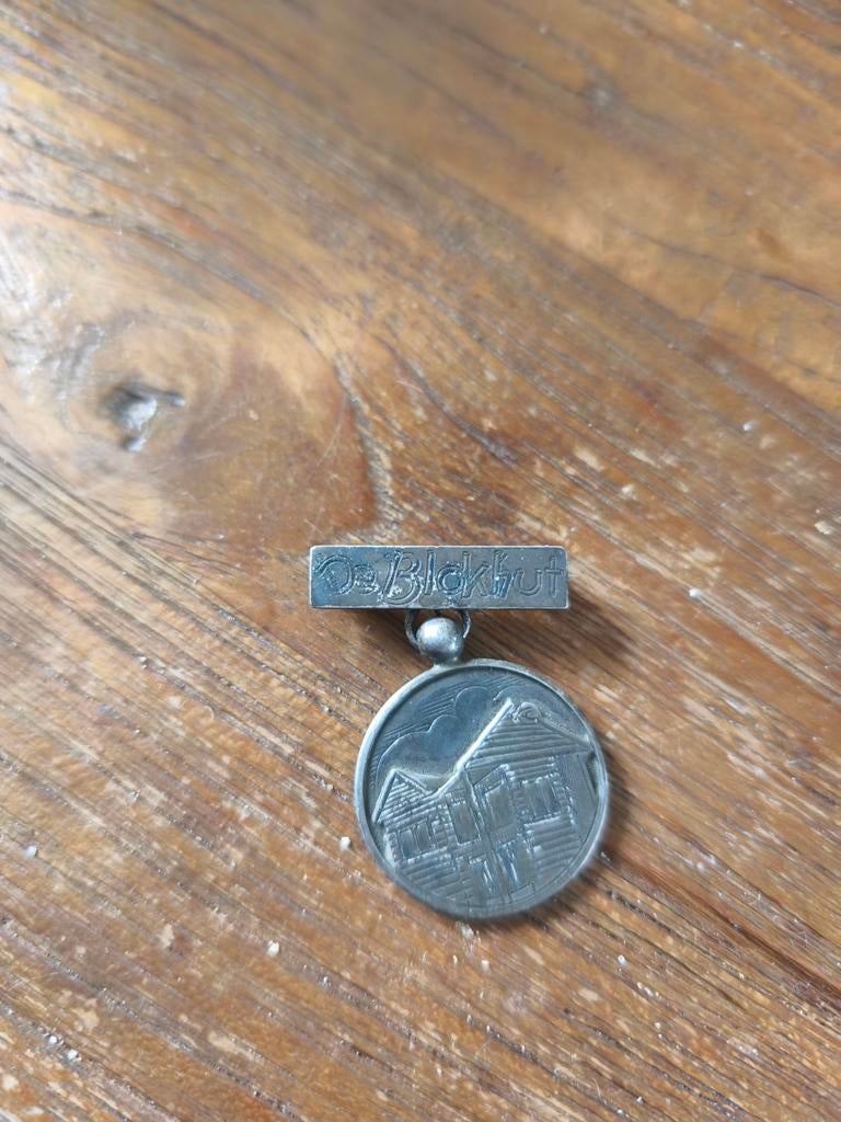 Antieke Zilveren Trouwe Dienst Medaille 'De Blokhut' Breur, Ophalen of Verzenden, Zilver
