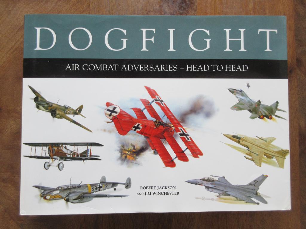 DOGFIGHT AIR COMBAT ADVERSARIES HEAD TO HEAD, Ophalen of Verzenden, Niet van toepassing, Gelezen, Luchtmacht