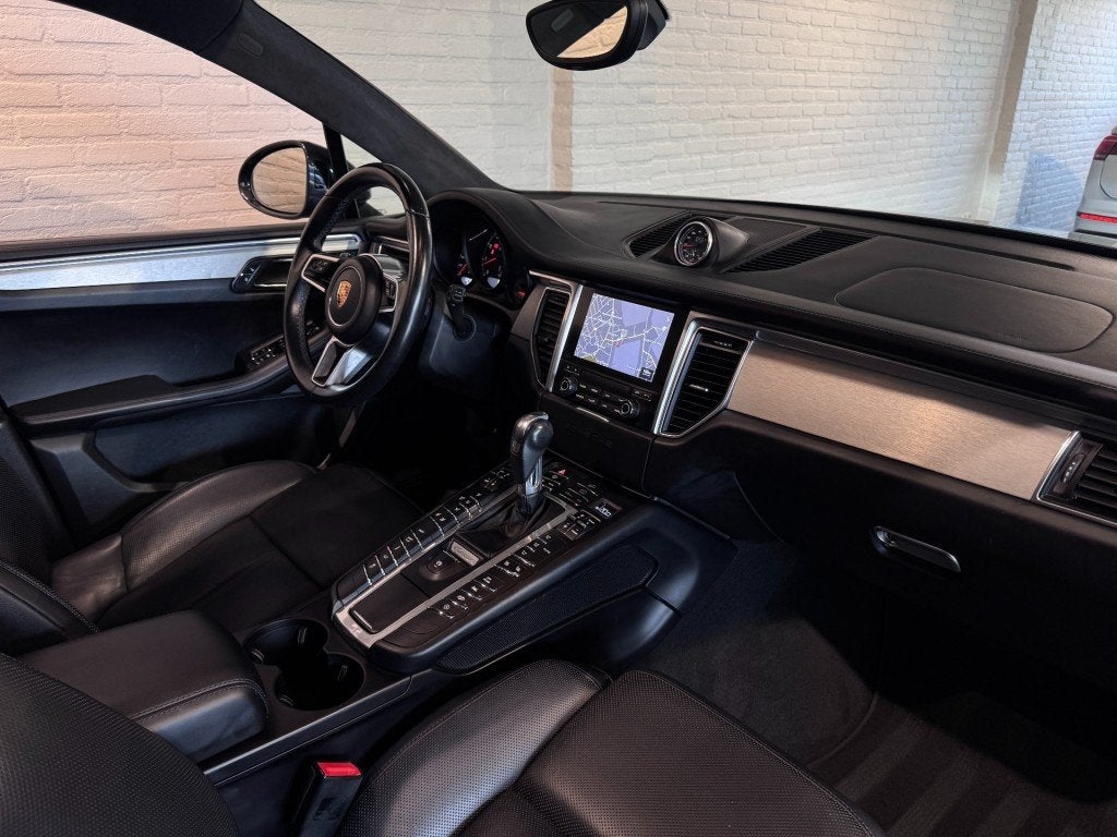 Porsche MACAN 3.6 Turbo Performance Package Pano Chrono Luch, Auto's, Automaat, Gebruikt, Euro 6, 120 €/maand