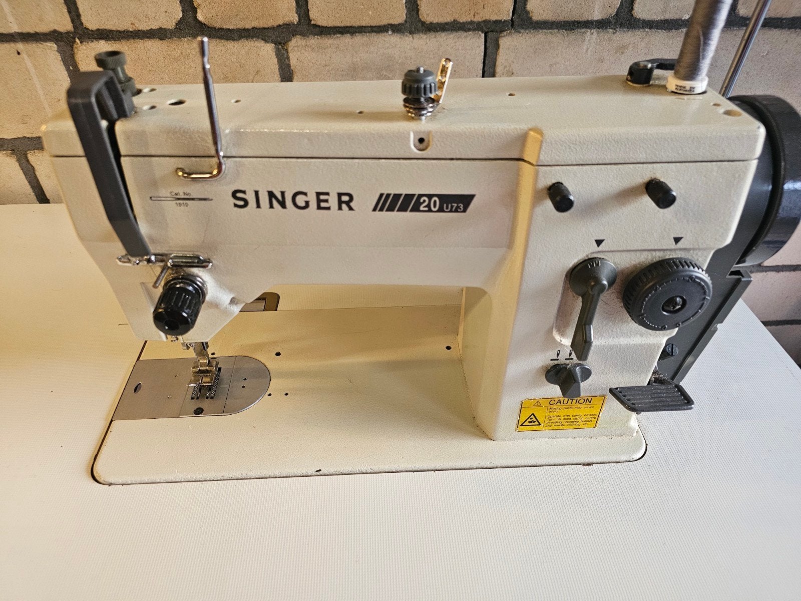 Industriële naaimachine Singer 20U73, Ophalen, Gebruikt, Singer, Naaimachine