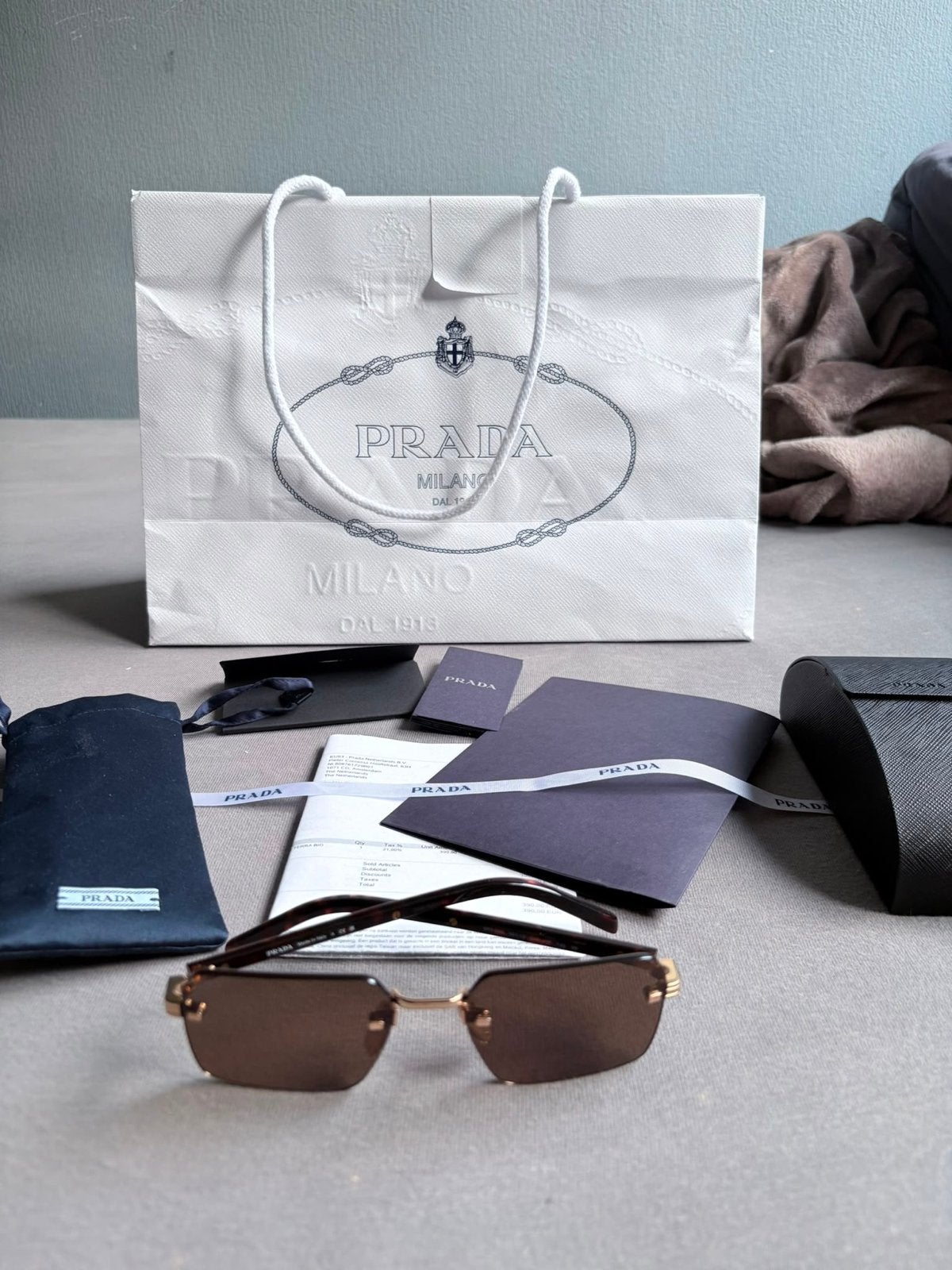 Prada bril - Zo goed als nieuw, Sieraden, Tassen en Uiterlijk, Zonnebrillen en Brillen | Dames, Verzenden, Zo goed als nieuw, Bril