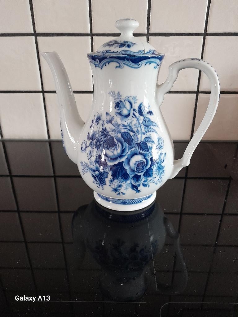 Theepot en schaaltje, Antiek en Kunst, Antiek | Servies los, Ophalen