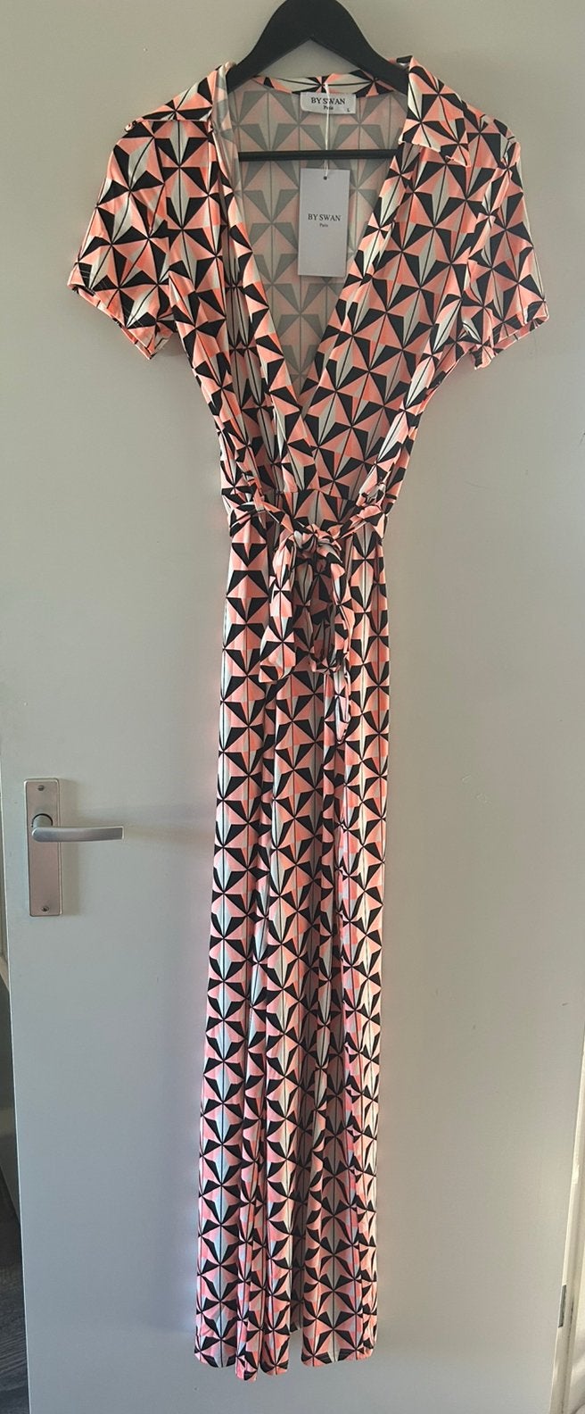 By Swan jumpsuit koraal, maat L, Ophalen of Verzenden, Nieuw, Maat 42/44 (L), Meerkleurig