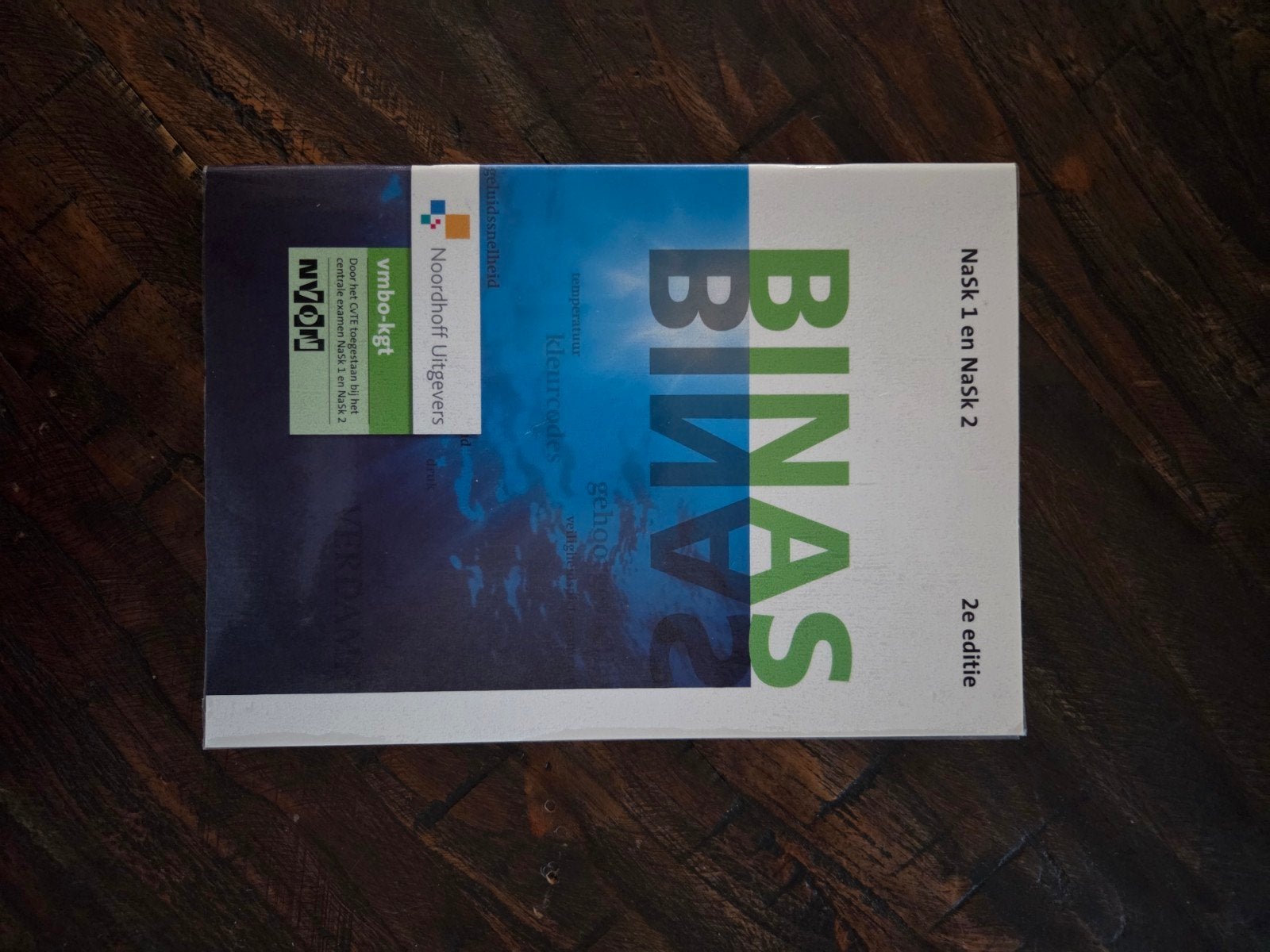 BINAS NaSk 1 en NaSk 2 vmbo-kgt 2e editie, Ophalen of Verzenden, Gelezen, VMBO, Natuurkunde