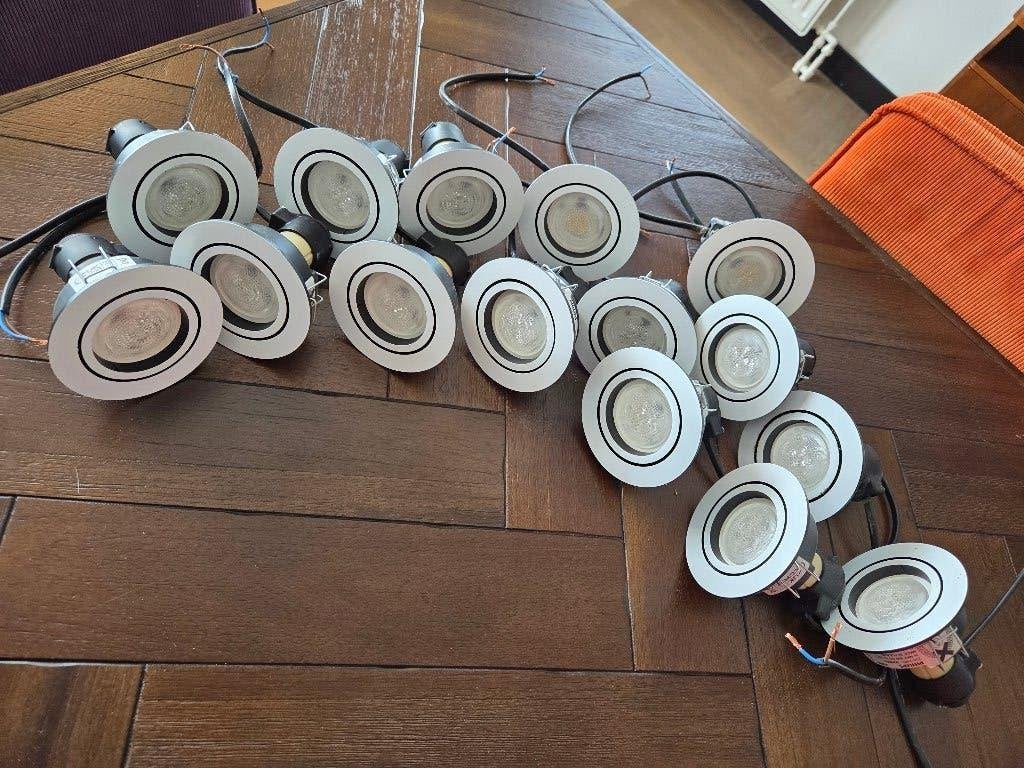 Philips Hue Centura inbouwspot White and Color nog 3 stuks, Led, Metaal of Aluminium, Ophalen of Verzenden, Zo goed als nieuw