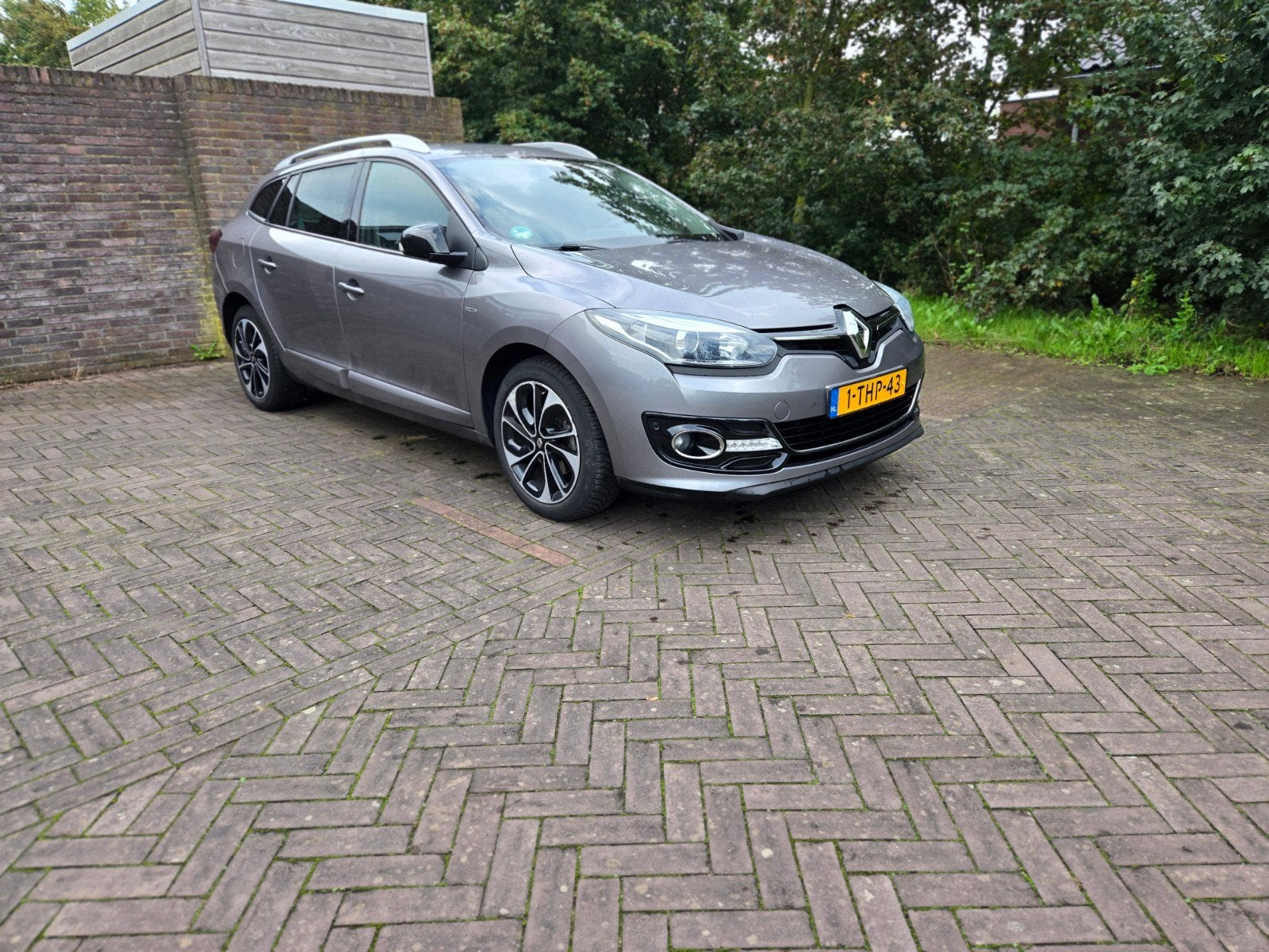 Renault Mégane 1.2 TCE 97KW BOSE PAKET Estate 2014 Grijs, Auto's, Voorwielaandrijving, Zwart, 4 cilinders, 132 pk