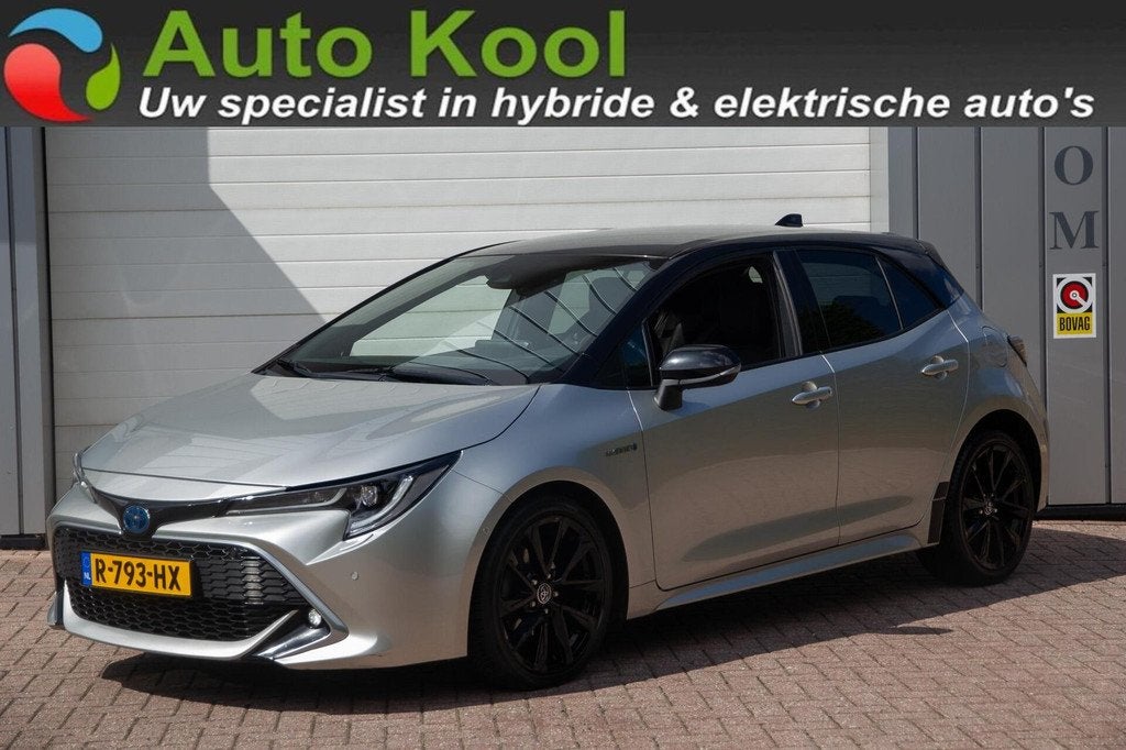 Toyota Corolla 1.8 Hybrid Bi-tone Sport, Gebruikt, 4 cilinders, Adaptive Cruise Control, 122 pk
