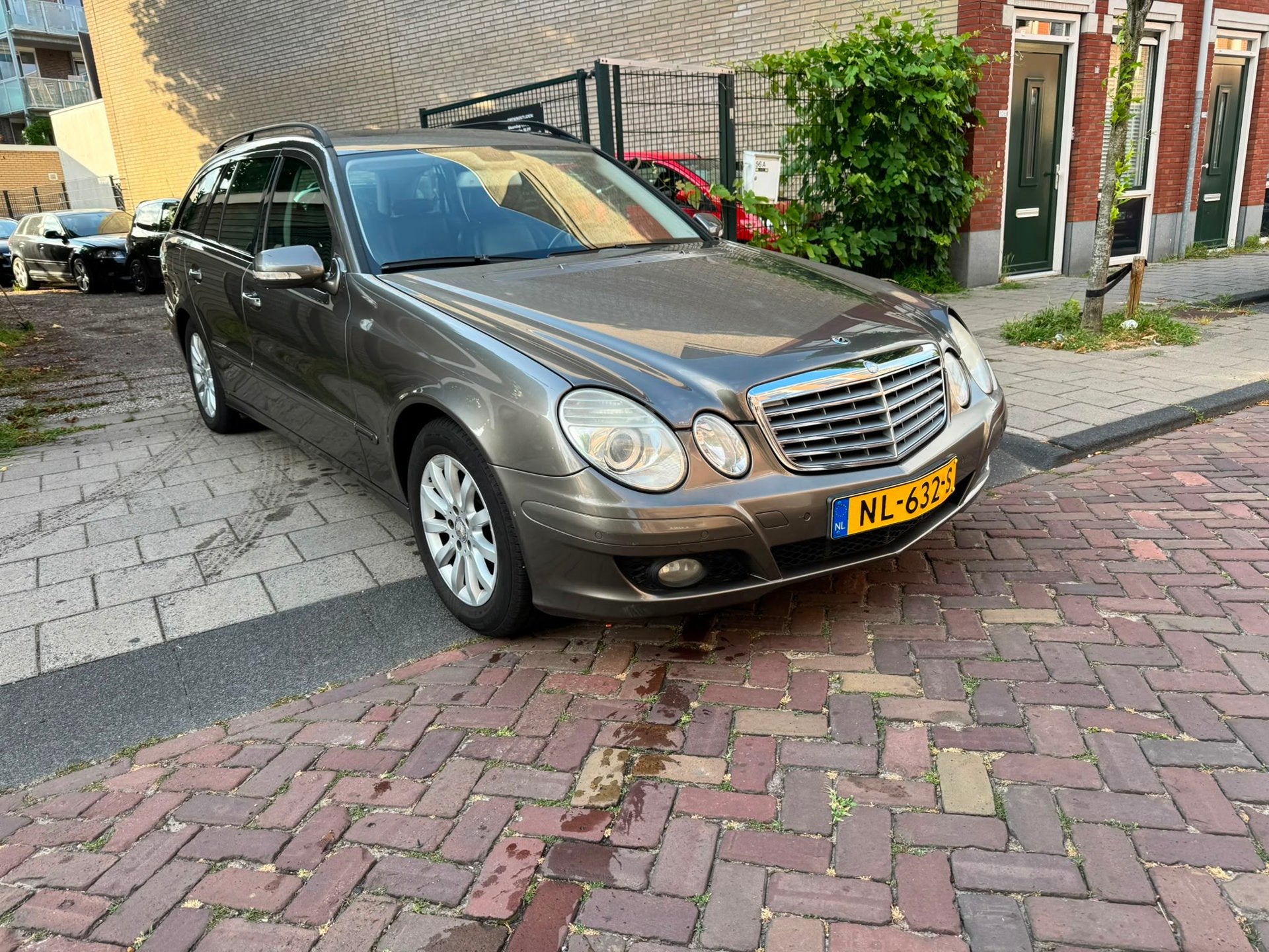 Mercedes-Benz E-klasse Estate 200 K. Business Class Avantgar, Auto's, Automaat, Gebruikt, Zwart, 4 cilinders