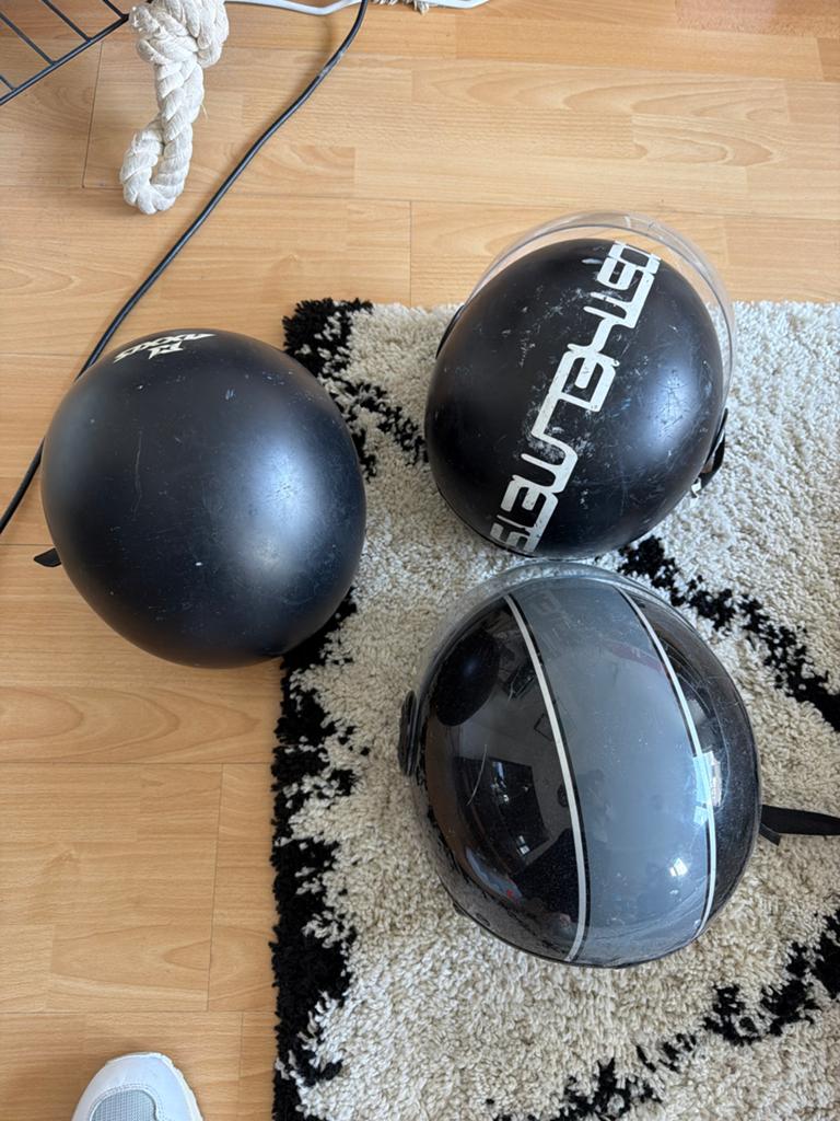 3 Scooterhelmen - Diverse Maten en Merken, Ophalen of Verzenden, Zo goed als nieuw, Medium