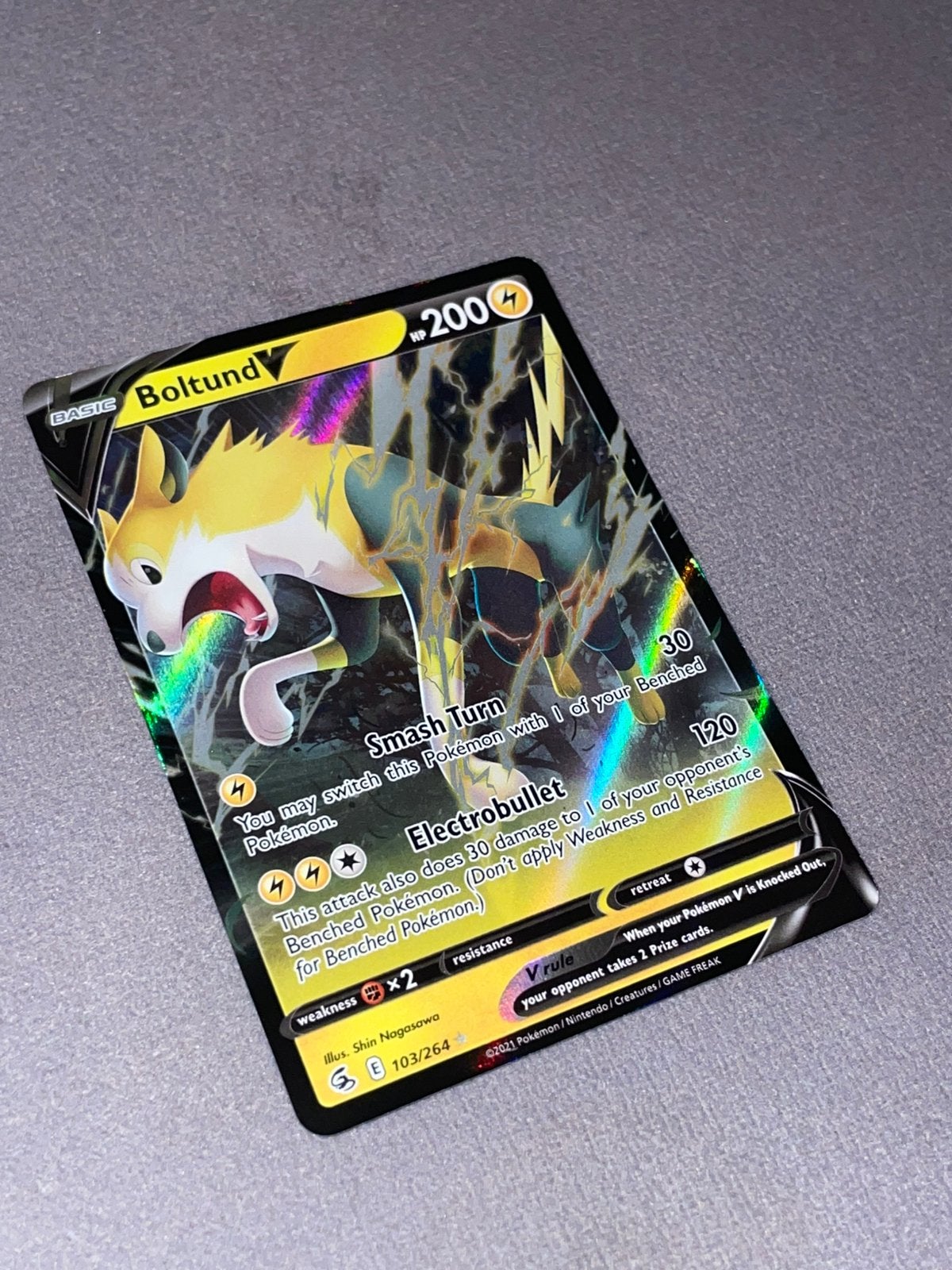 Pokemon - Boltund V 103/264 Near mint, Ophalen of Verzenden, Nieuw, Losse kaart, Foil