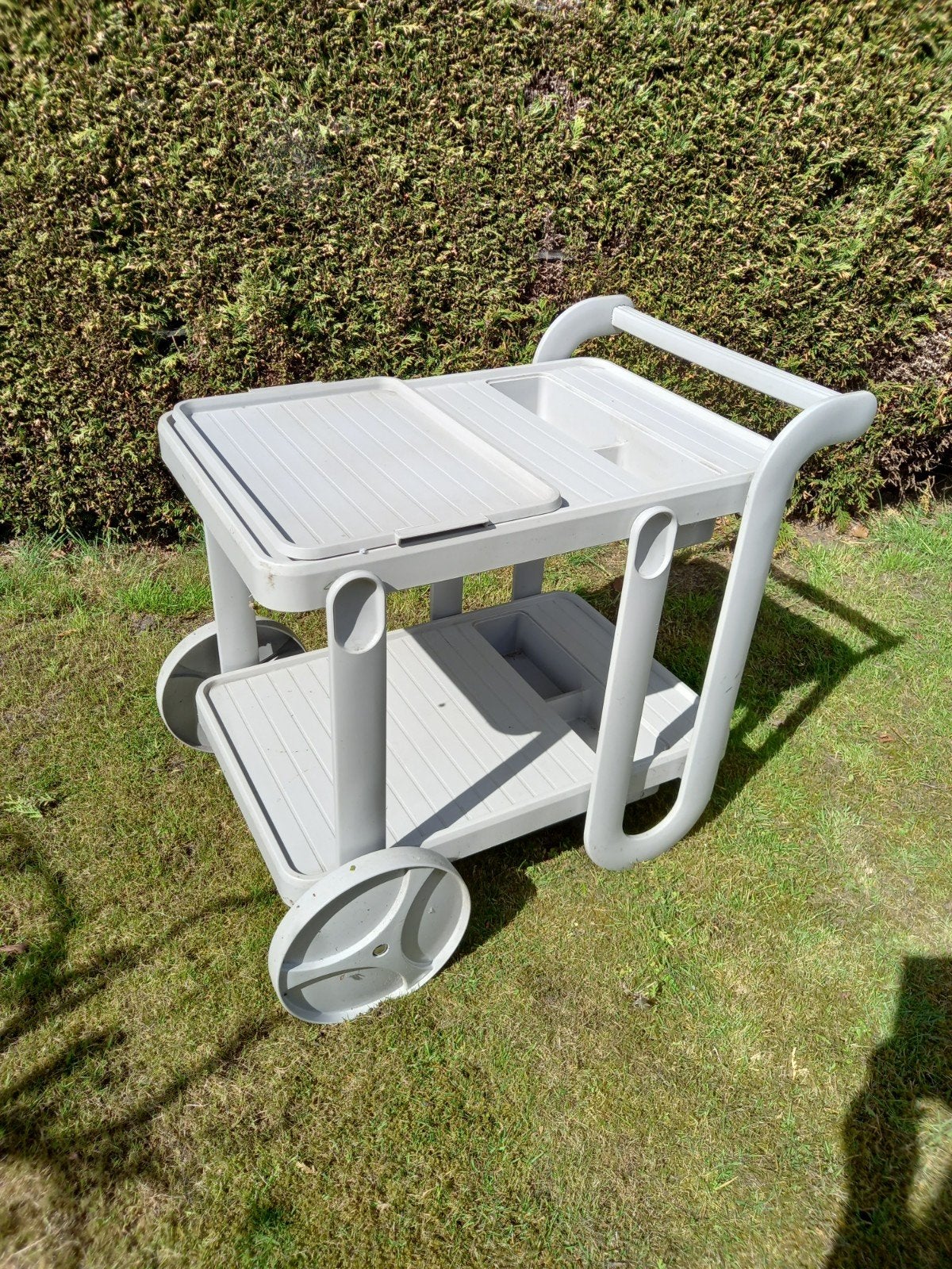 Serveerwagen trolley, Ophalen