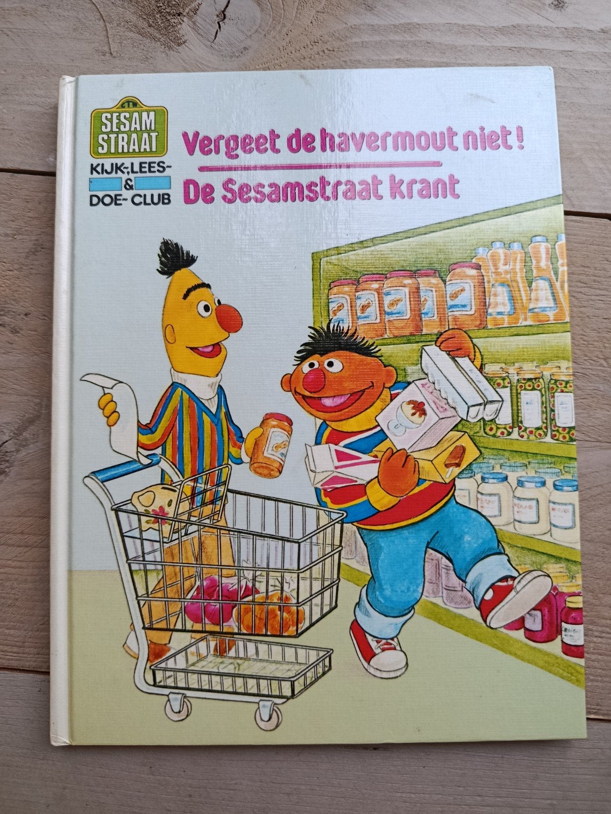 Sesamstraat: Vergeet de havermout niet! & De Sesamstraat kra, Ophalen of Verzenden, Zo goed als nieuw, Sesamstraat, Fictie algemeen