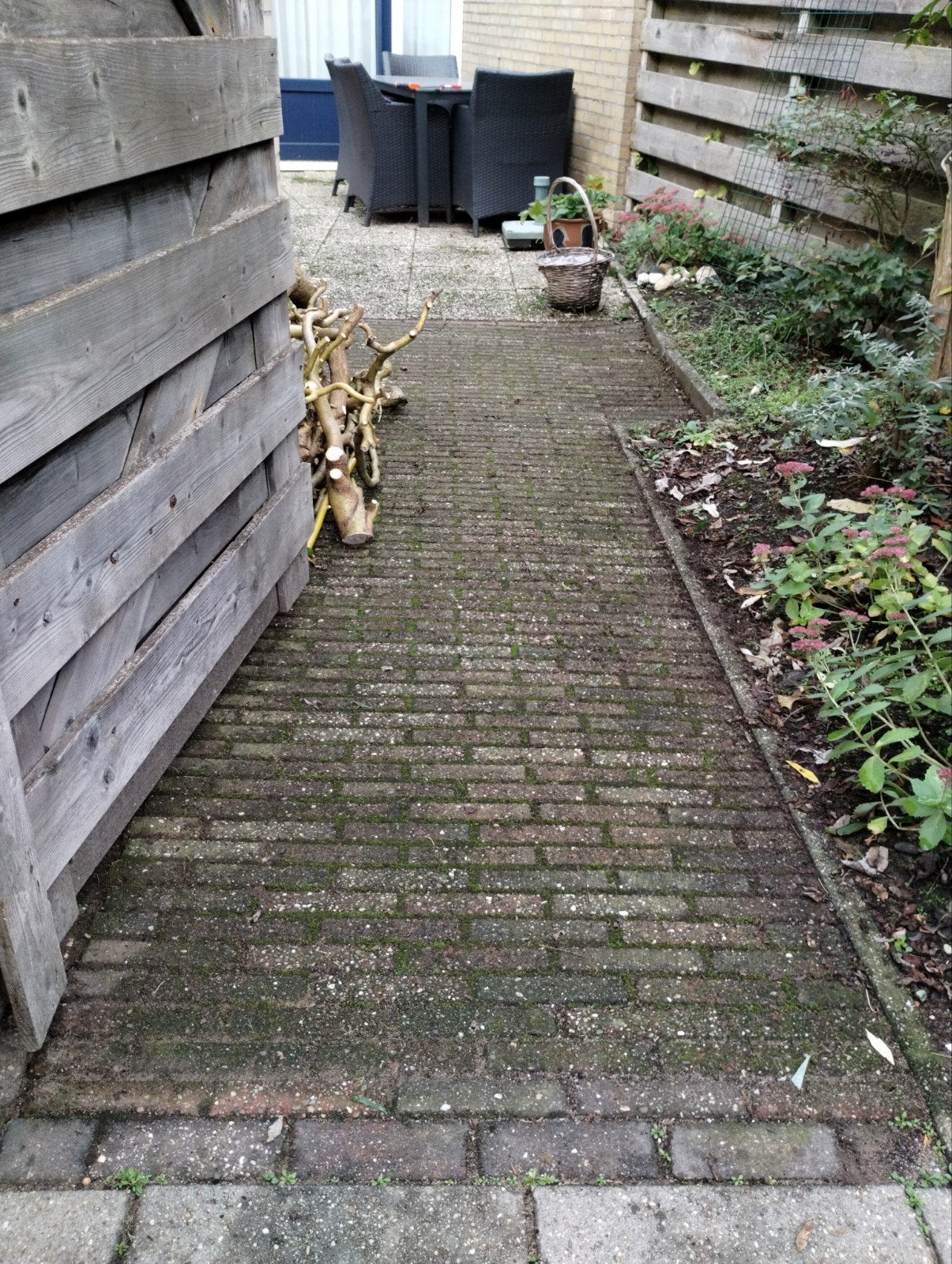 Tegels en waaltjes, Tuin en Terras, Ophalen, Gebruikt, Beton, Klinkers