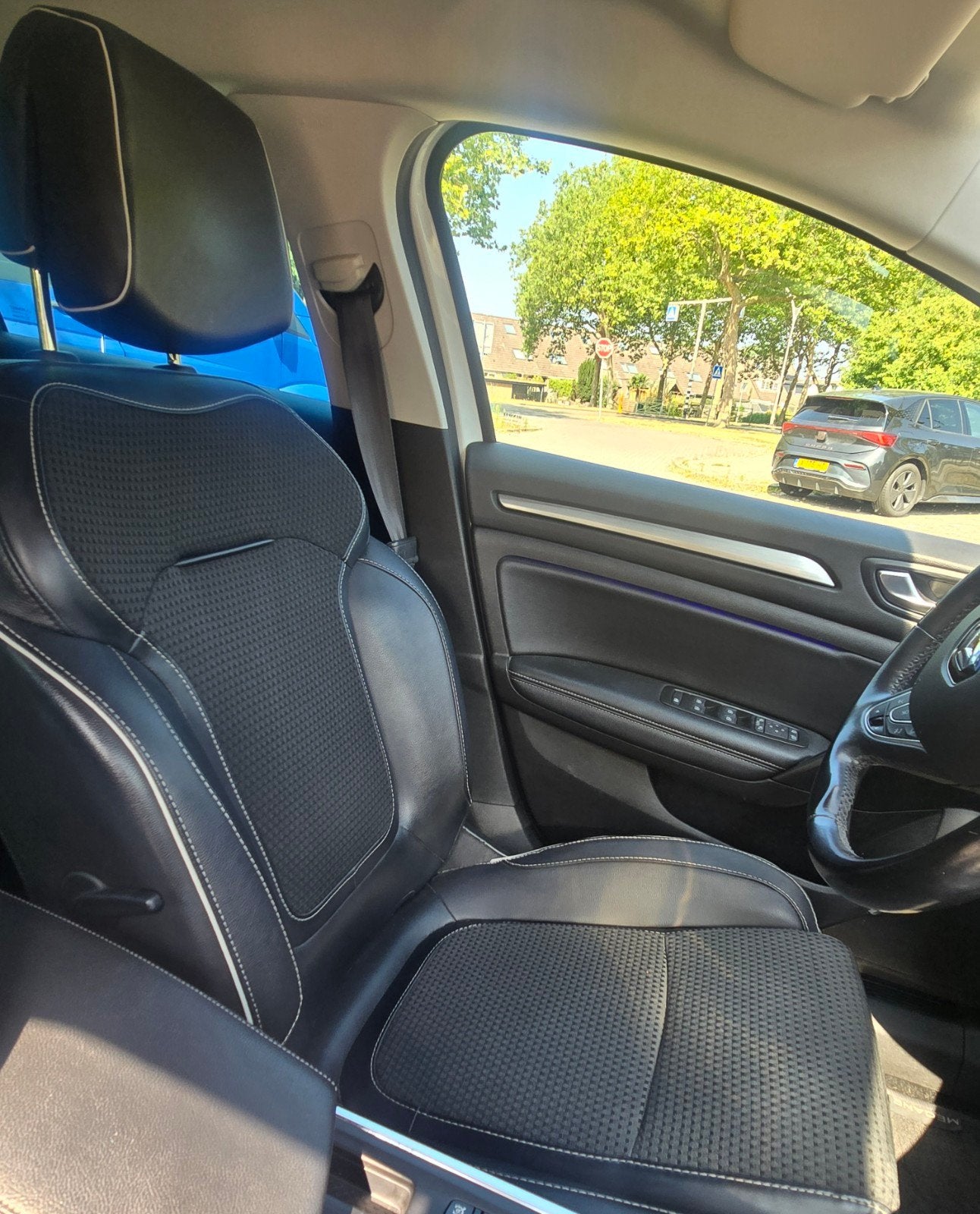 Foto 8 van Renault Mégane 1.3 TCe 116pk GPF 2020 Wit