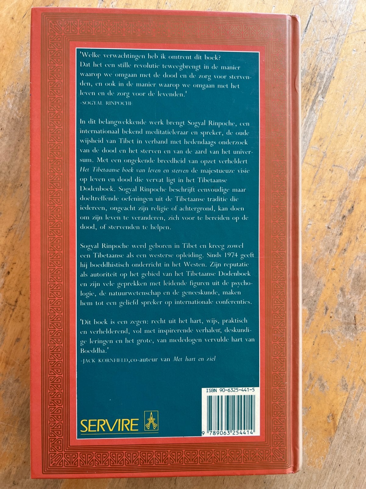 Het Tibetaanse boek van leven en sterven - Sogyal Rinpoche, Boeken, Ophalen of Verzenden, Gelezen, Ziel of Sterfelijkheid, Achtergrond en Informatie