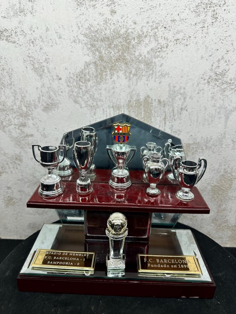 FC Barcelona Trofeeën Display - Wembley 1992, Ophalen of Verzenden, Zo goed als nieuw, Buitenlandse clubs, Beeldje of Poppetje