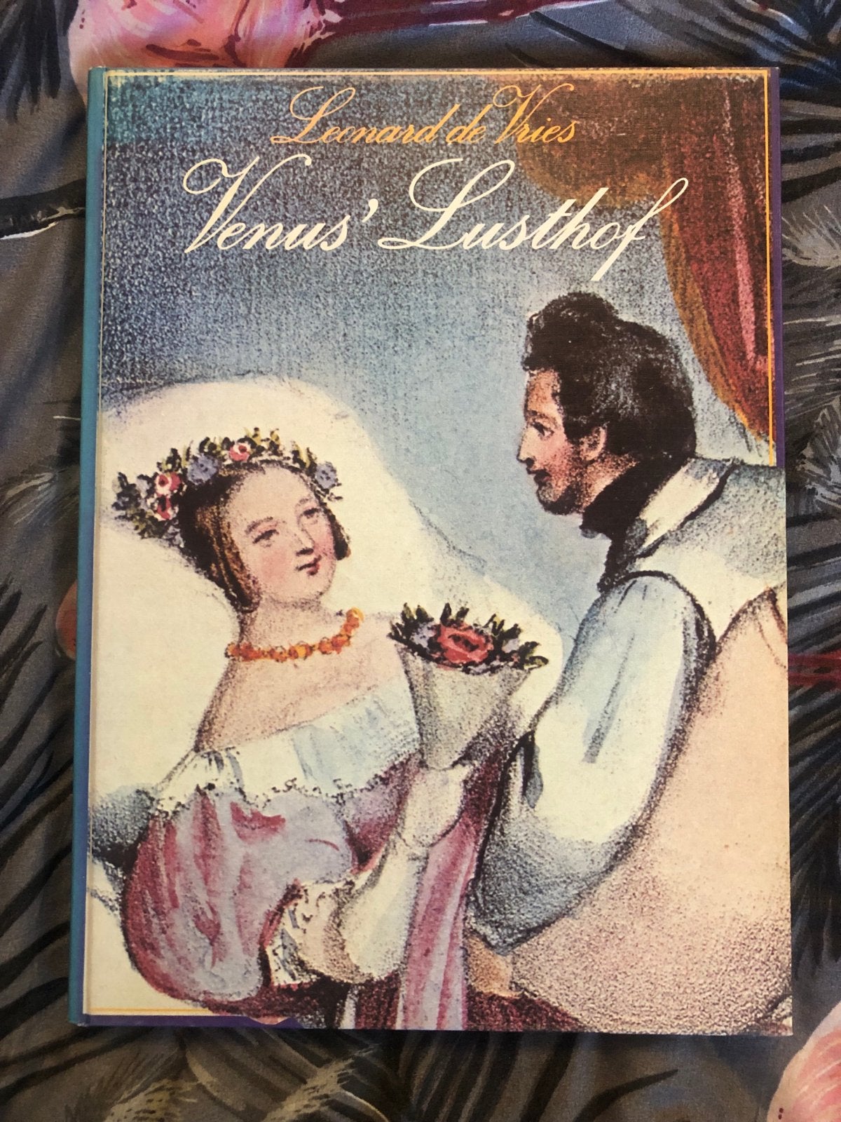 Venus' Lusthof - Leonard de Vries (Geïllustreerd), Boeken, Ophalen of Verzenden, Gelezen, Nederland
