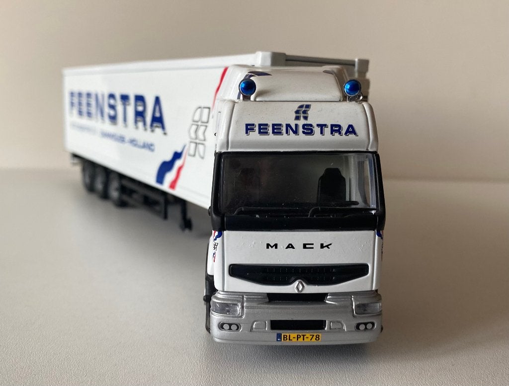 Corgi - Renault Premium Fridge trailer Feenstra - Damwoude, Ophalen of Verzenden, Nieuw, Bus of Vrachtwagen, Corgi